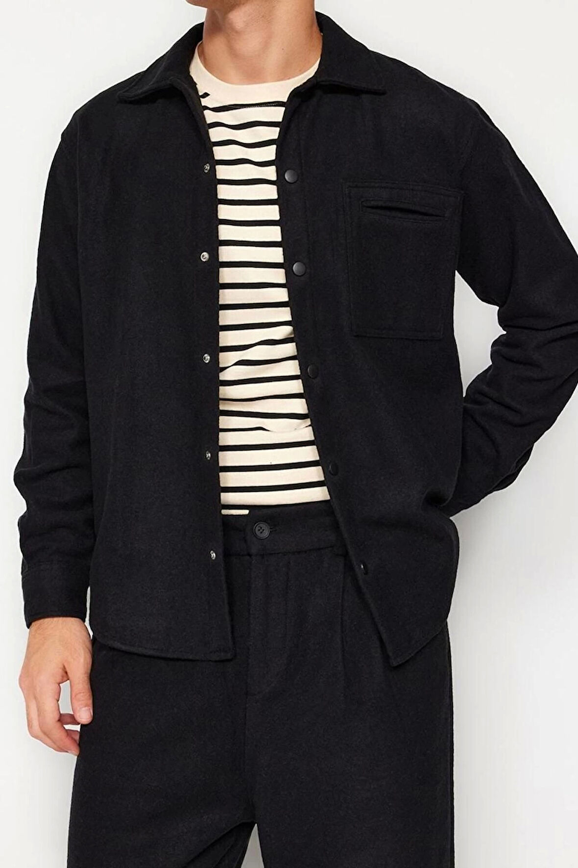 Erkek Moda Uzun Kol Dokuma Siyah Relaxed Fit Kaşe Çıt Çıt Kapamalı Kışlık Gömlek