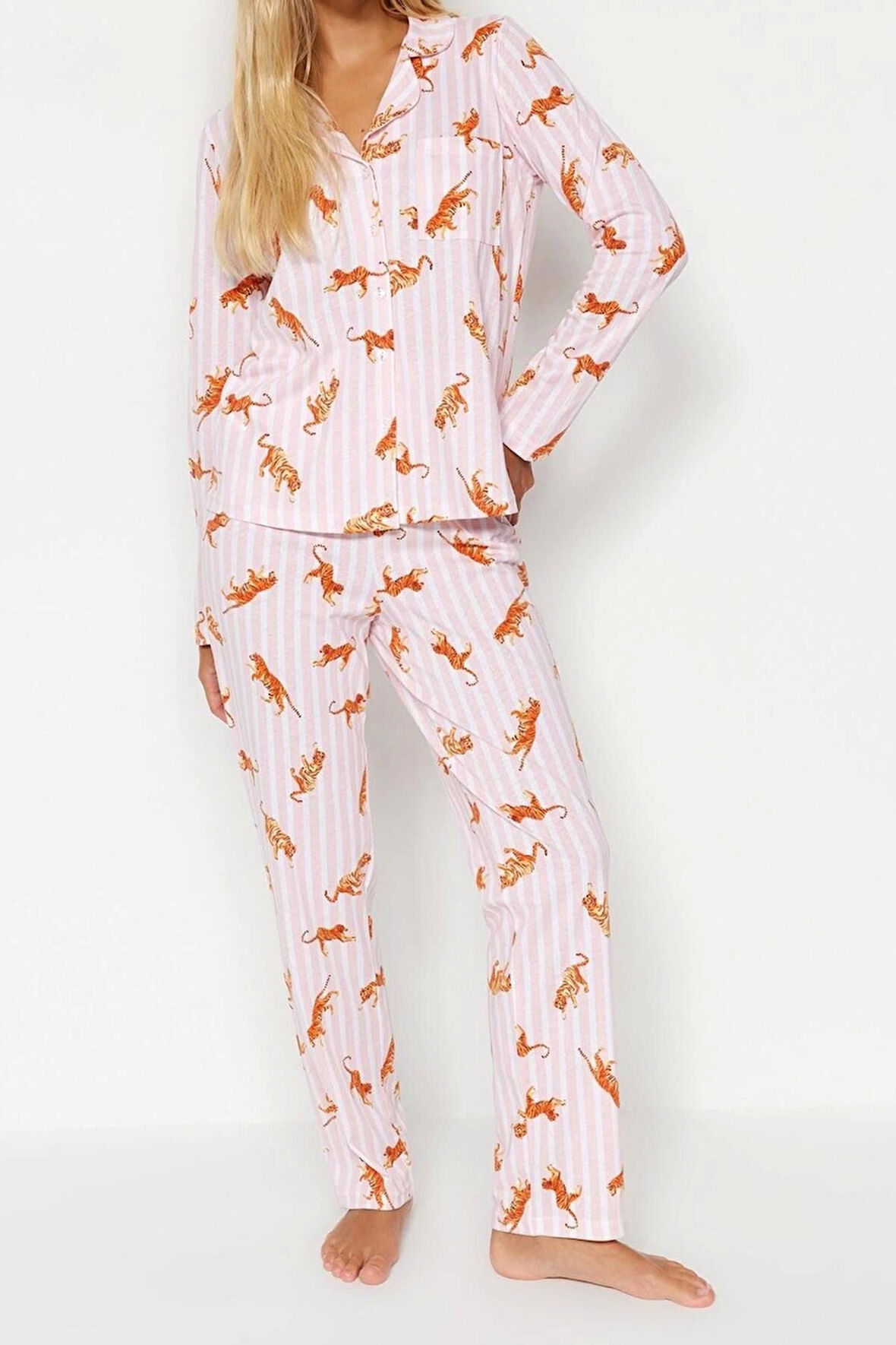 Kadın Boru Paça Uzun Kol %100 Pamuklu Çizgili Kaplan Desenli Gömlek-Pantolon Pijama Takımı
