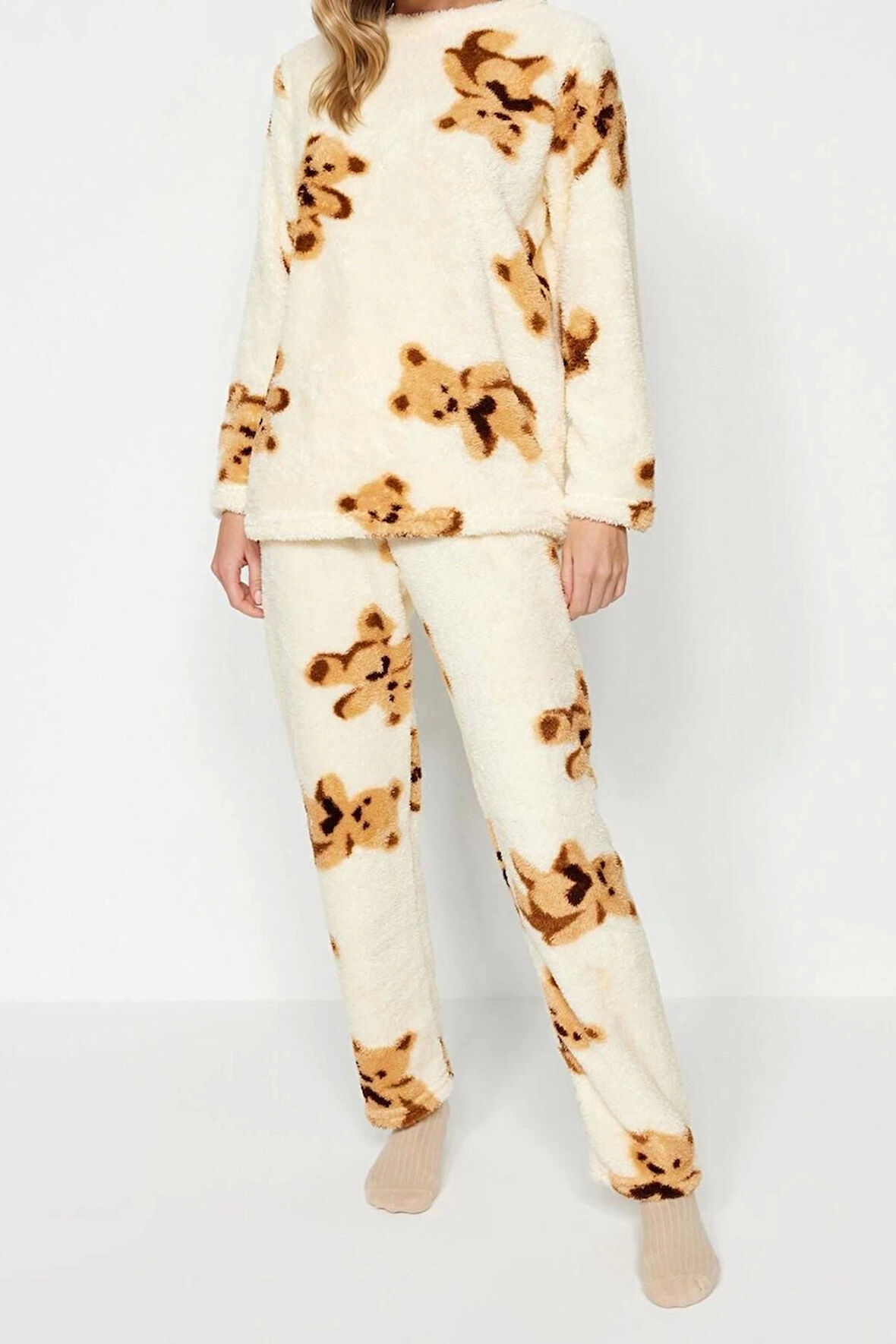 Kadın Moda Şık Bisiklet Yaka Boru Paça Uzun Kol Ayıcıklı Wellsoft Kışlık Örme Pijama Takımı