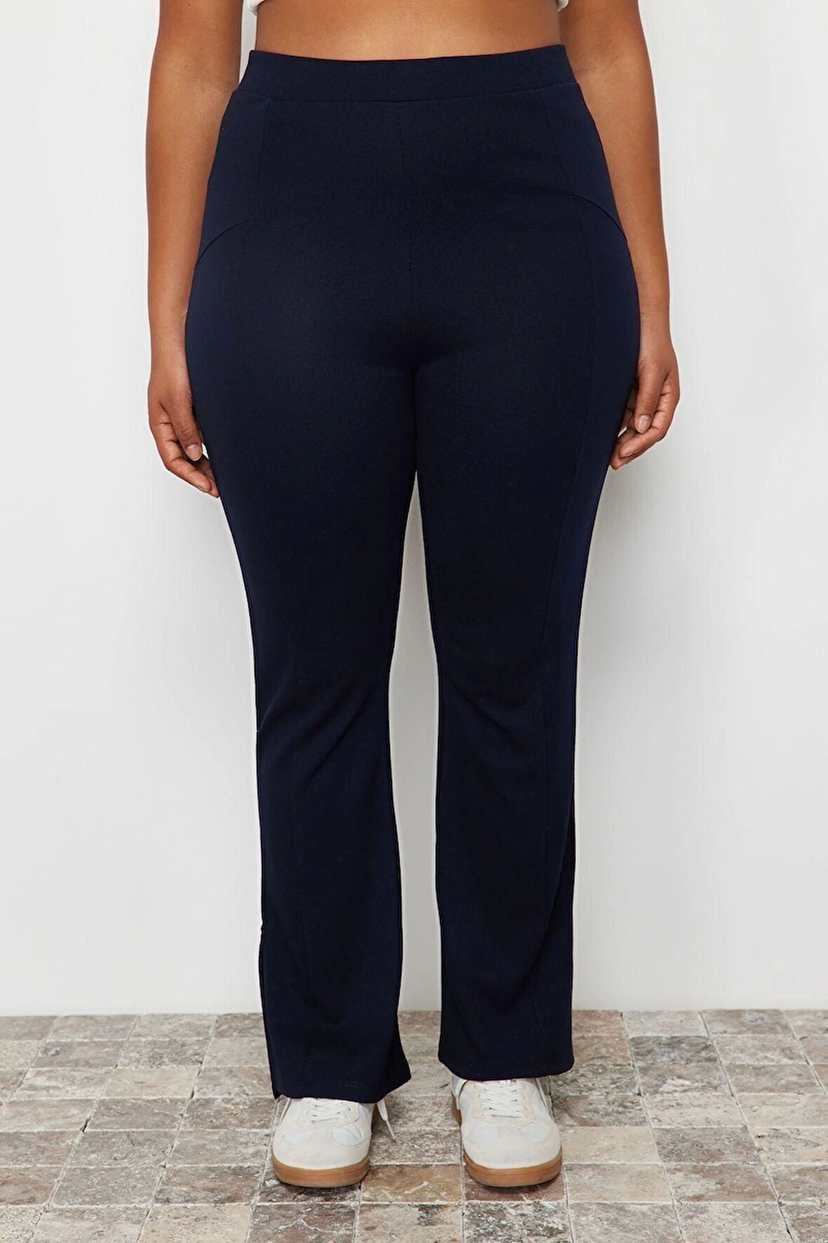 Kadın Yeni Moda Büyük Beden Boru Paça Regular Boy Örme Dikiş Detaylı Örme Pantolon