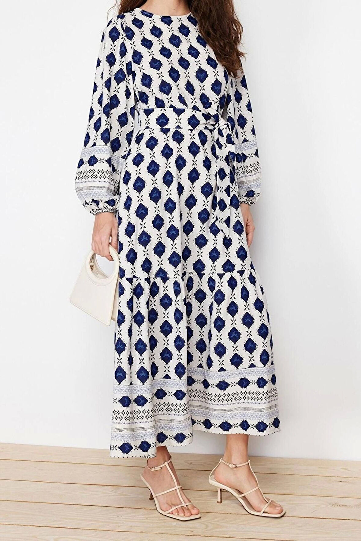 Yeni Regular Casual Keten Dokuma Bisiklet Yaka Uzun Kol Eteği Fırfırlı Maxi Boy Tesettür Elbise