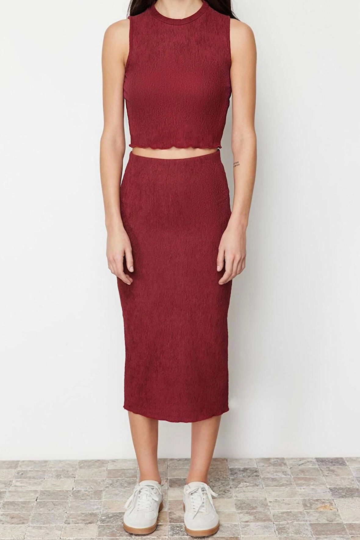 Kadın Moda Şık Regular Boy Dokulu Sıfır Kol Maxi Örme Bluz Etek Alt-Üst Takım TWOSS24AU00014