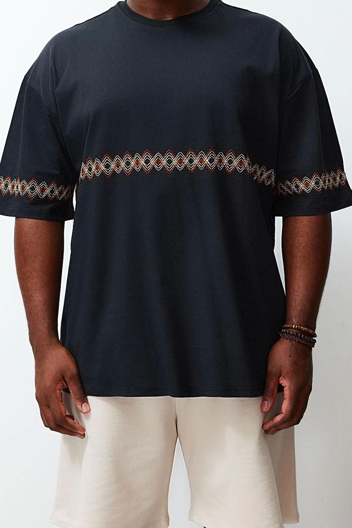 Yeni Sezon Oversize Pamuklu Bisiklet Yaka Kısa Kol Etnik Desenli Günlük Büyük Beden T-Shirt