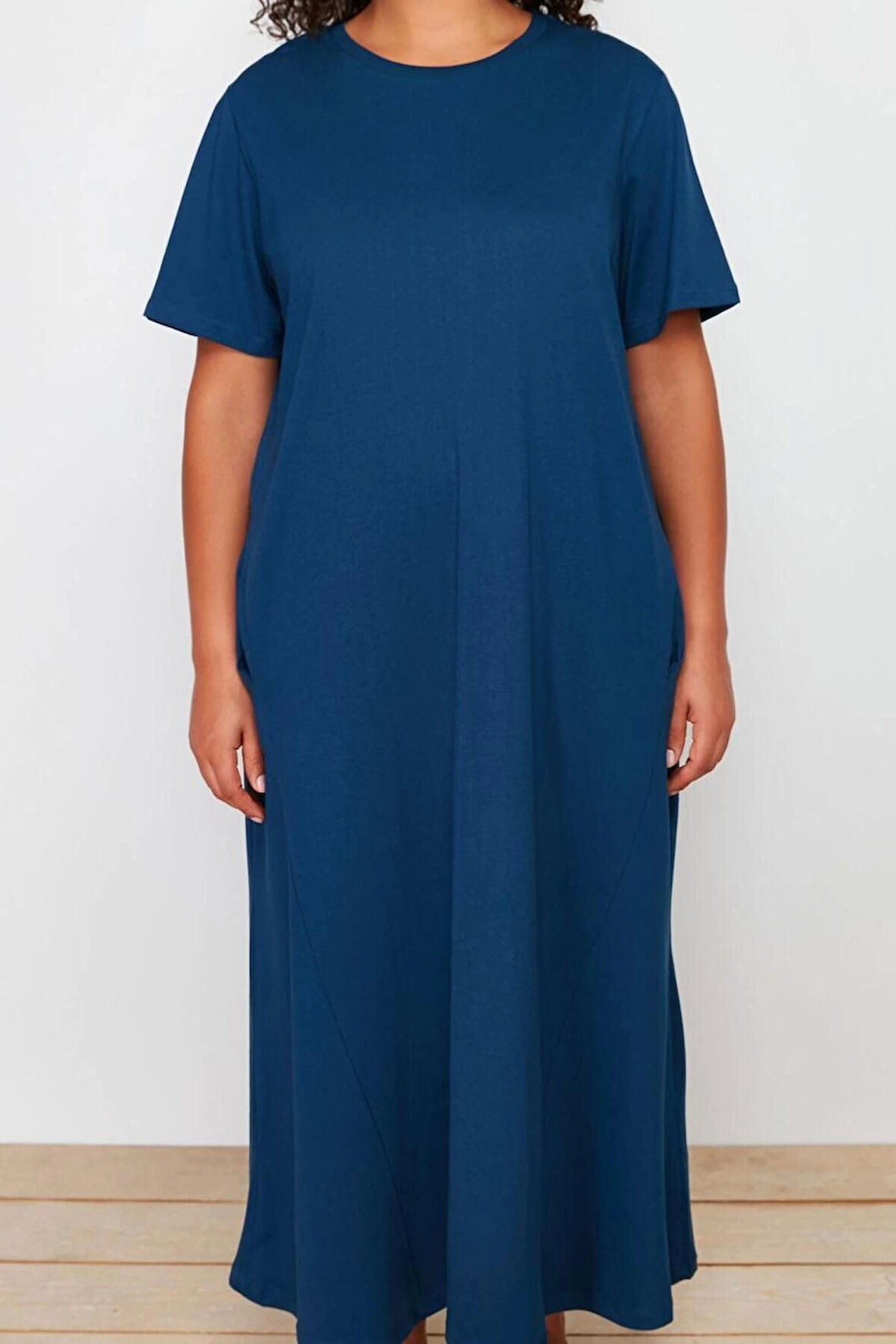 Kadın Moda Şık Büyük Beden Midi Boy Bisiklet Yaka Relaxed Örme T-shirt Elbise