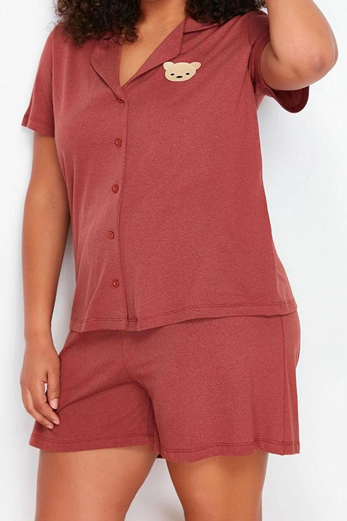 Büyük Beden Kadın Pamuklu Gömlek Yaka Kısa Kol Pamuklu Ayıcık Nakışlı Örme Pijama Takımı