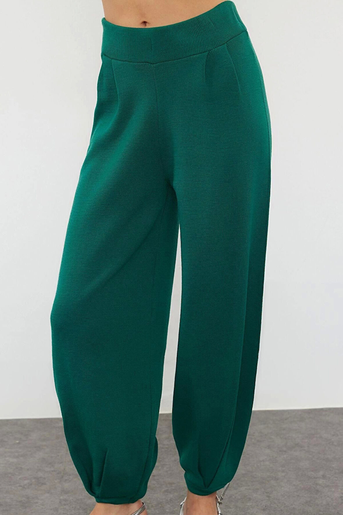 Kadın Moda Şık Regular Boy Uzun Kollu Süper Crop Jogger Pantolonlu Triko Alt-Üst Takım