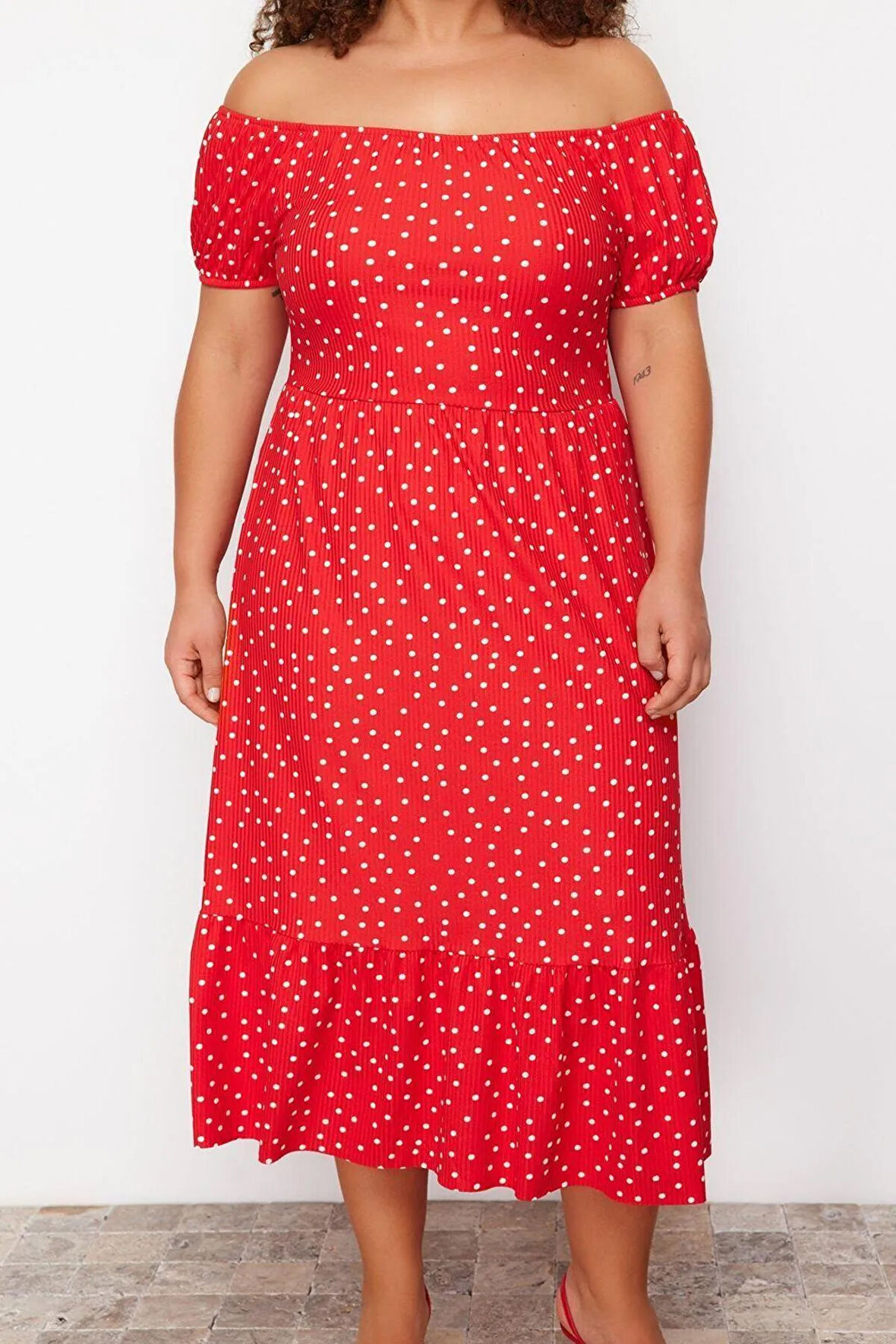 Yeni Rahat Şık Abiye Gece Kaşkorse Örme Carmen Yaka Kısa Kol Skater Midi Boy Büyük Beden Elbise