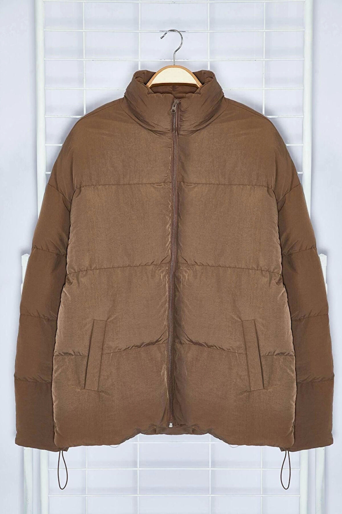 Unisex Moda Şık Bol Dik Yaka Standart Düz Astarlı Oversize Fit Dik Yaka Şişme Kışlık Mont