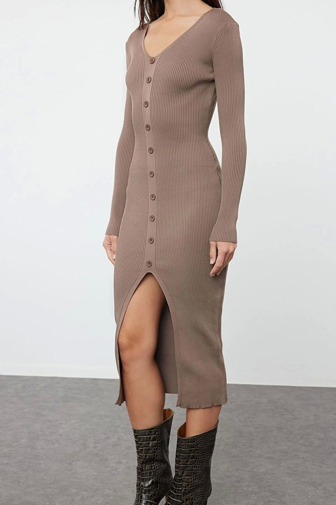 Yeni Regular Gündüz Gece Tek Plaka Triko V Yaka Uzun Kol Bodycone Maxi Boy Elbise