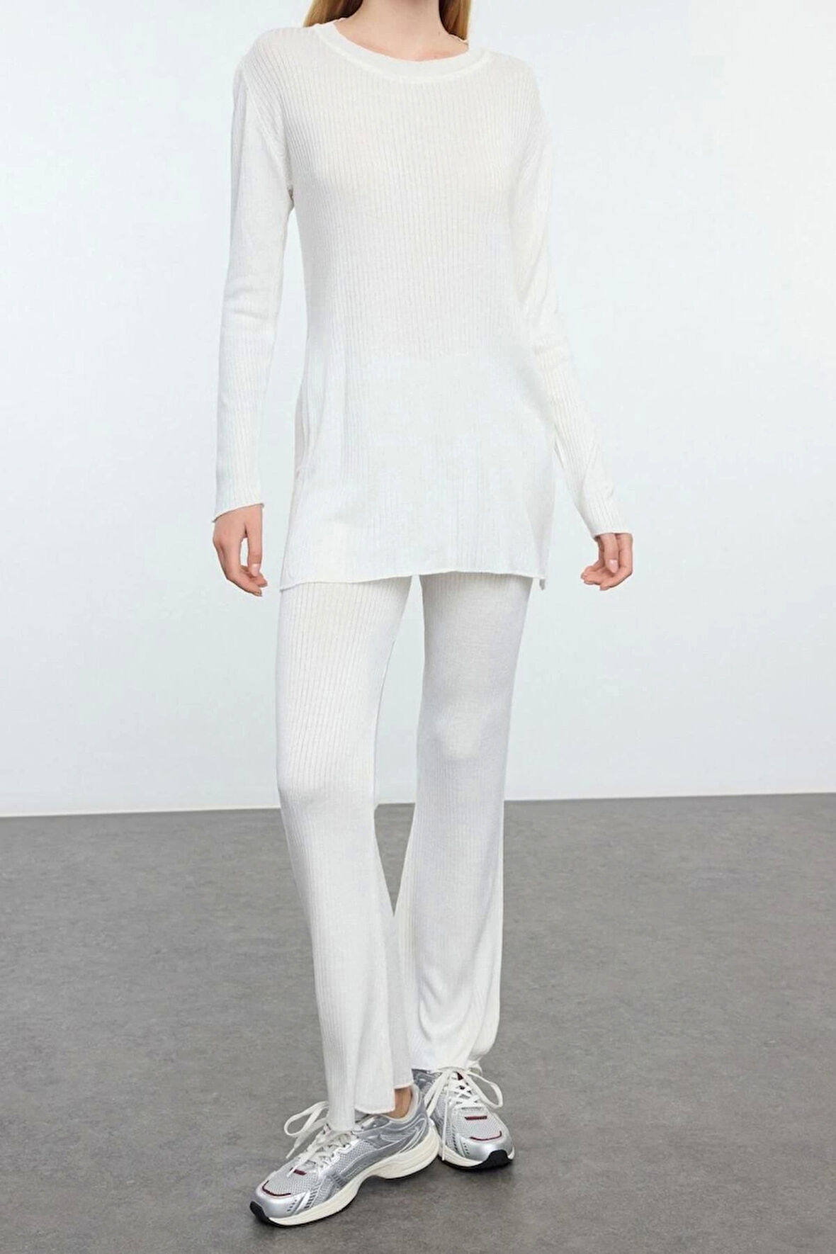 Kadın Moda Şık Regular Uzun Boy Uzun Kollu Yırtmaç Detaylı Triko Alt-Üst Takım