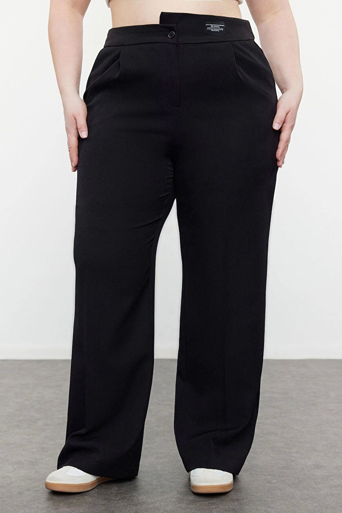 Kadın Yeni Moda Büyük Beden Geniş Paça Uzun Boy Dokuma Wide Leg Geniş Paça Etiketli Kumaş Pantolon