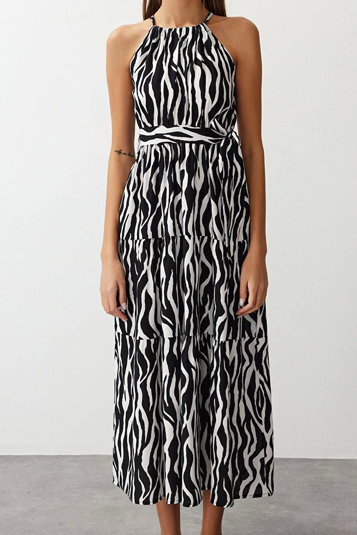 Yeni Regular Casual Günlük Shally Dokuma Halter Yaka Kolsuz Kol Shift Maxi Boy Elbise