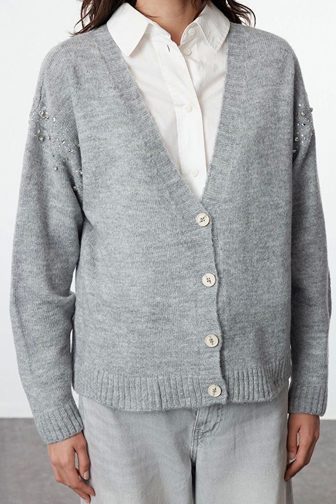 Kadın Moda Regular V Yaka Oversize Yumuşak Dokulu Taş Detaylı Geniş Kalıp Triko Hırka