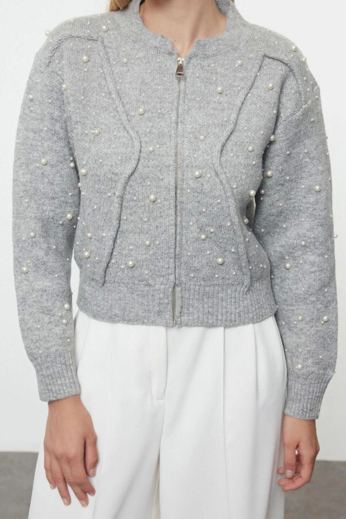 Kadın Moda Şık Bomber Yaka Standart Kol Regular Yumuşak Fermuarlı Taşlı Mont Görünümlü Triko Hırka