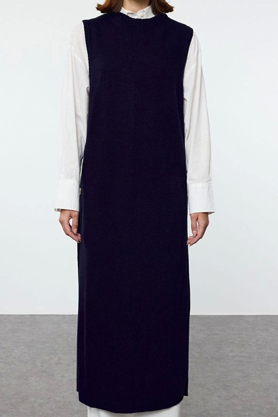 Kadın Tesettür Moda Şık Uzun Bisiklet Yaka Uzun Kol Düz Yandan Düğmeli Selanik Triko Süveter