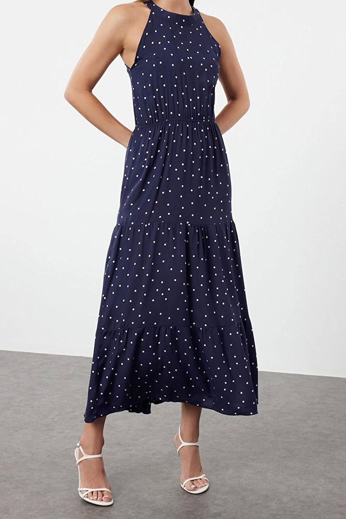 Yeni Regular Casual Günlük Shally Dokuma Halter Yaka Kolsuz Kol A-Line Maxi Boy Elbise