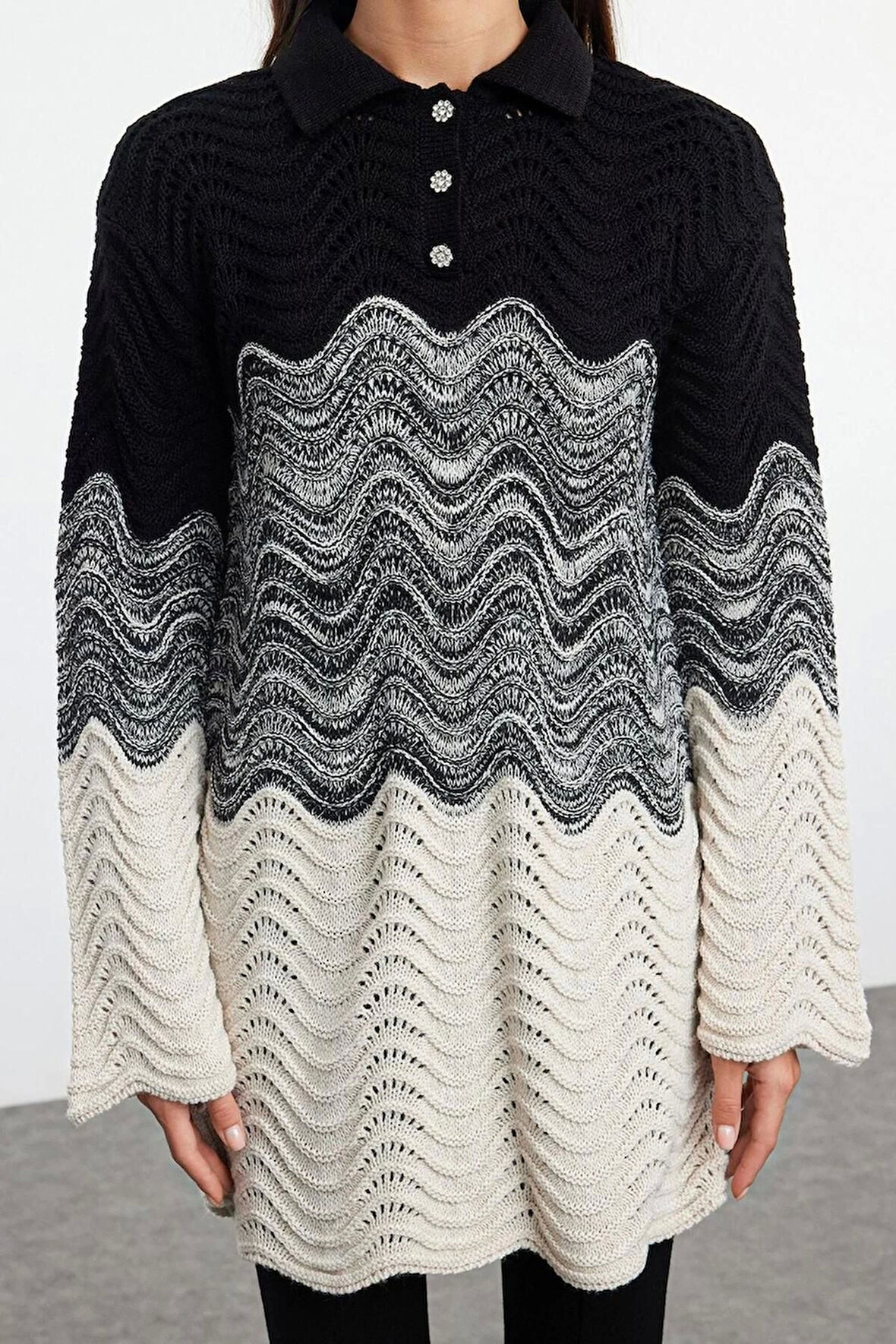 Kadın Tesettür Moda Şık Regular Polo Yaka Uzun Kol Renk Bloklu Örgü Detaylı Triko Kazak