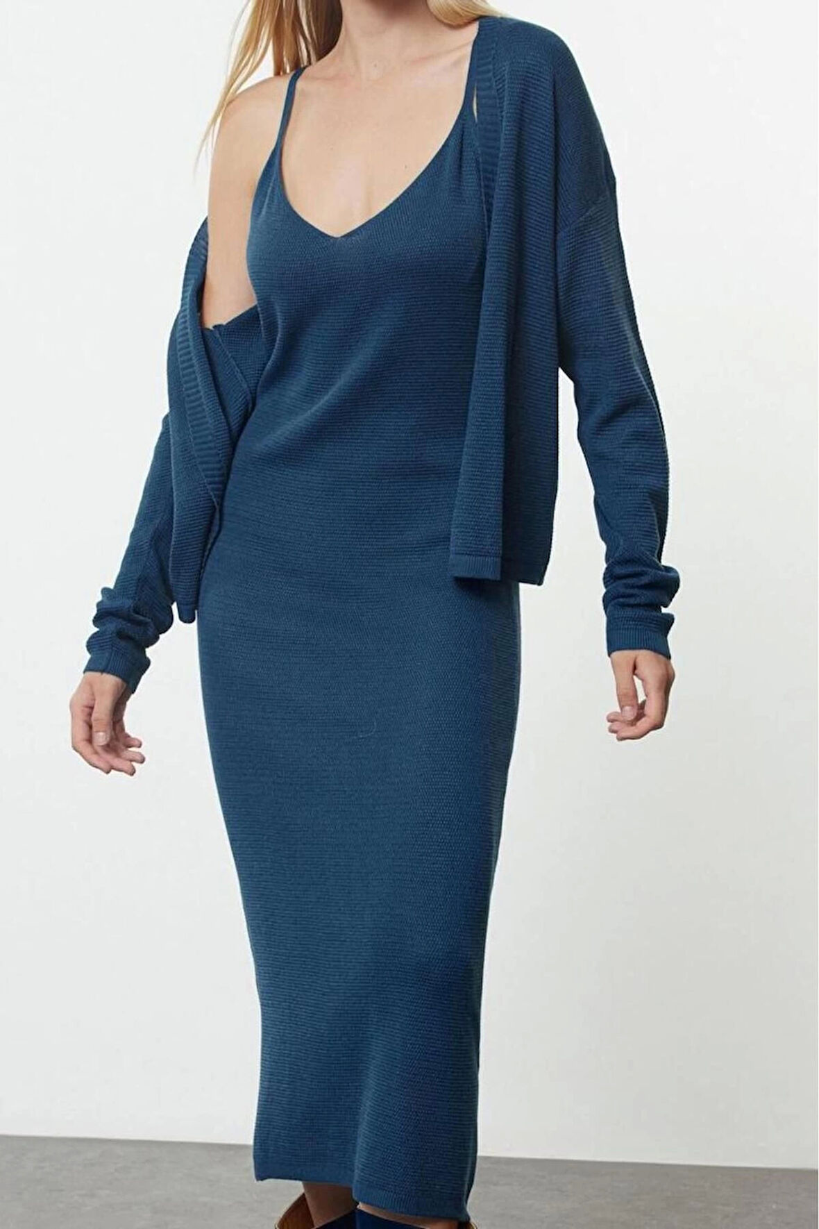 Kadın Moda Şık Midi Boy V Yaka Slim Triko Premium İplik Özel İplik Hırka-Elbise Takım