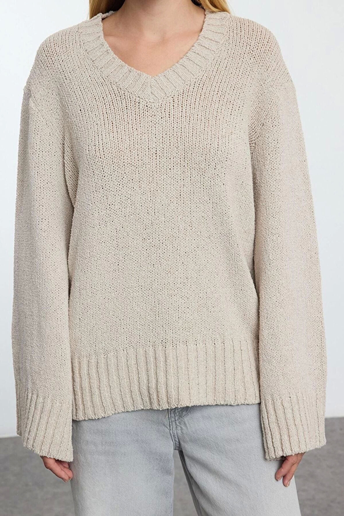 Kadın Moda Şık V Yaka Standart Kol Regular Geniş Kalıp Basic Triko Kazak