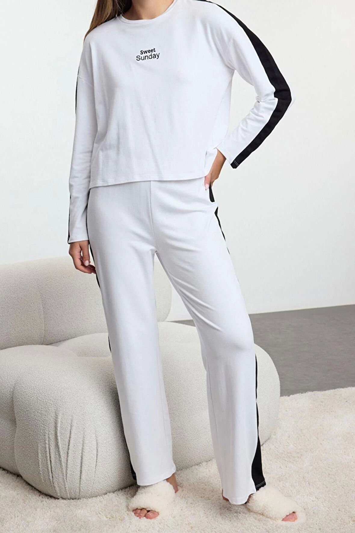 Kadın Moda Şık Klasik Yaka Geniş Paça Uzun Kol Pamuklu Şeritli Örme Pijama Takımı