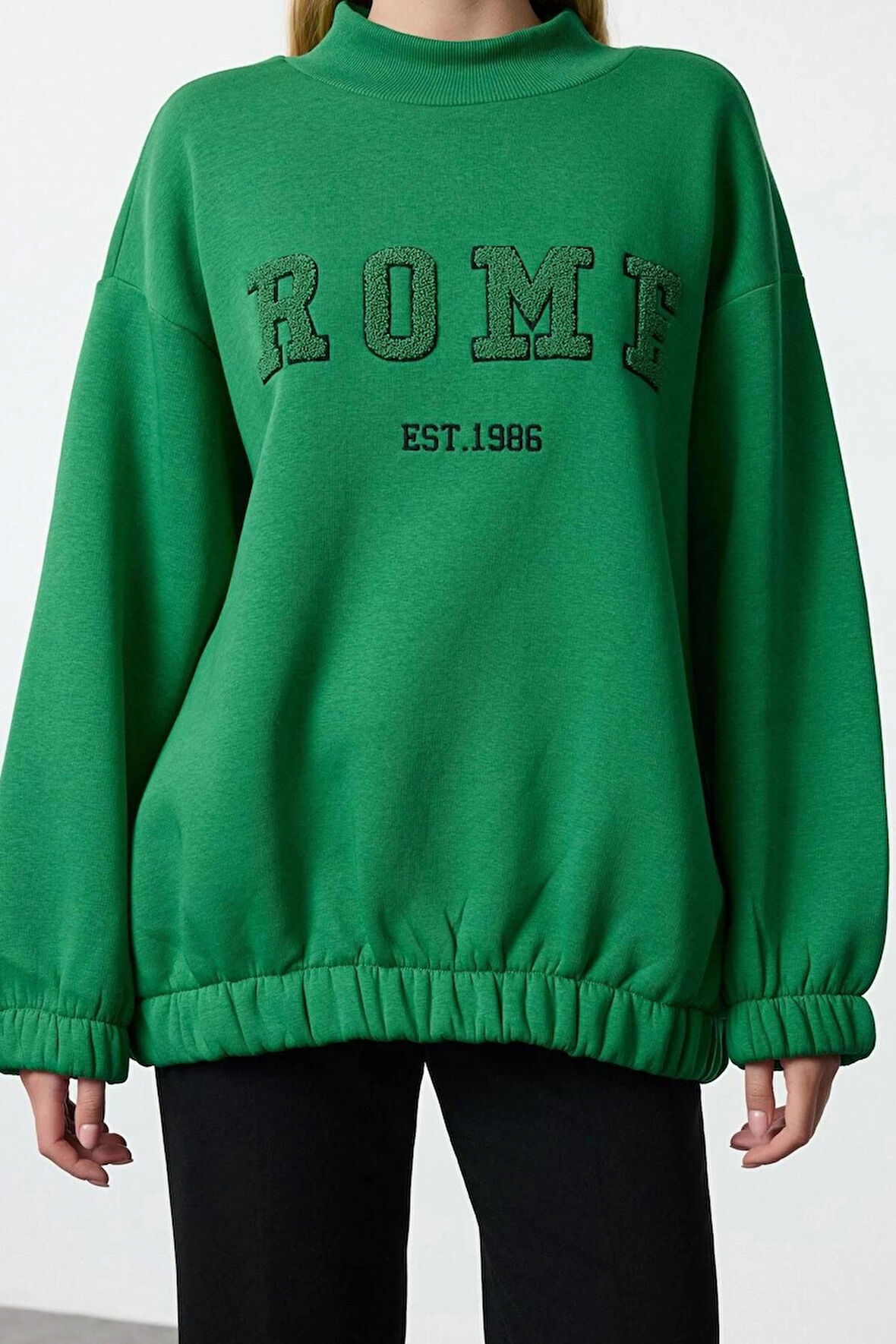 Kadın Moda Şık Bol Bisiklet Yaka Düşük Kol Uzun Nakış Detaylı Geniş Kalıp Örme Sweatshirt