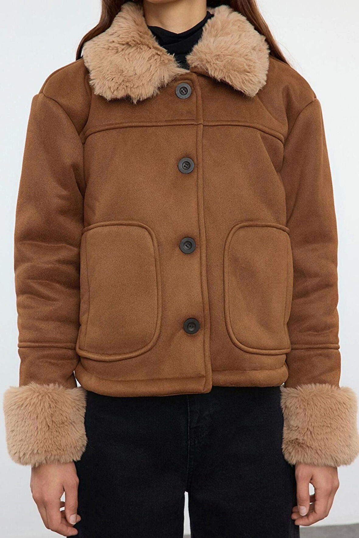 Kadın Moda Şık Regular Gömlek Yaka Standart Düz Astarlı Regular Peluş Detaylı Süet Mont
