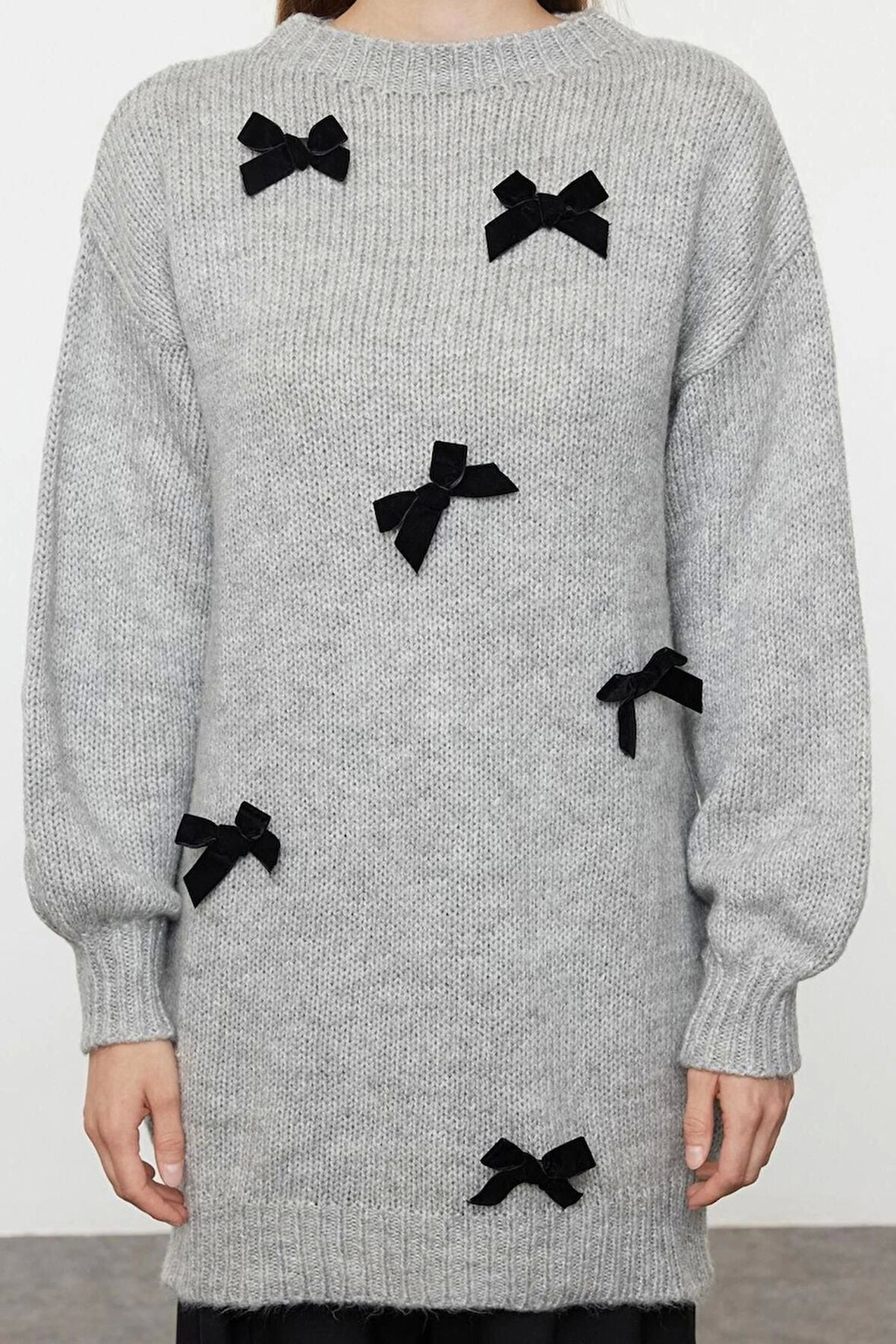 Kadın Tesettür Moda Şık Uzun Bisiklet Yaka Uzun Kol Düz Fiyonk Detaylı Triko Kazak