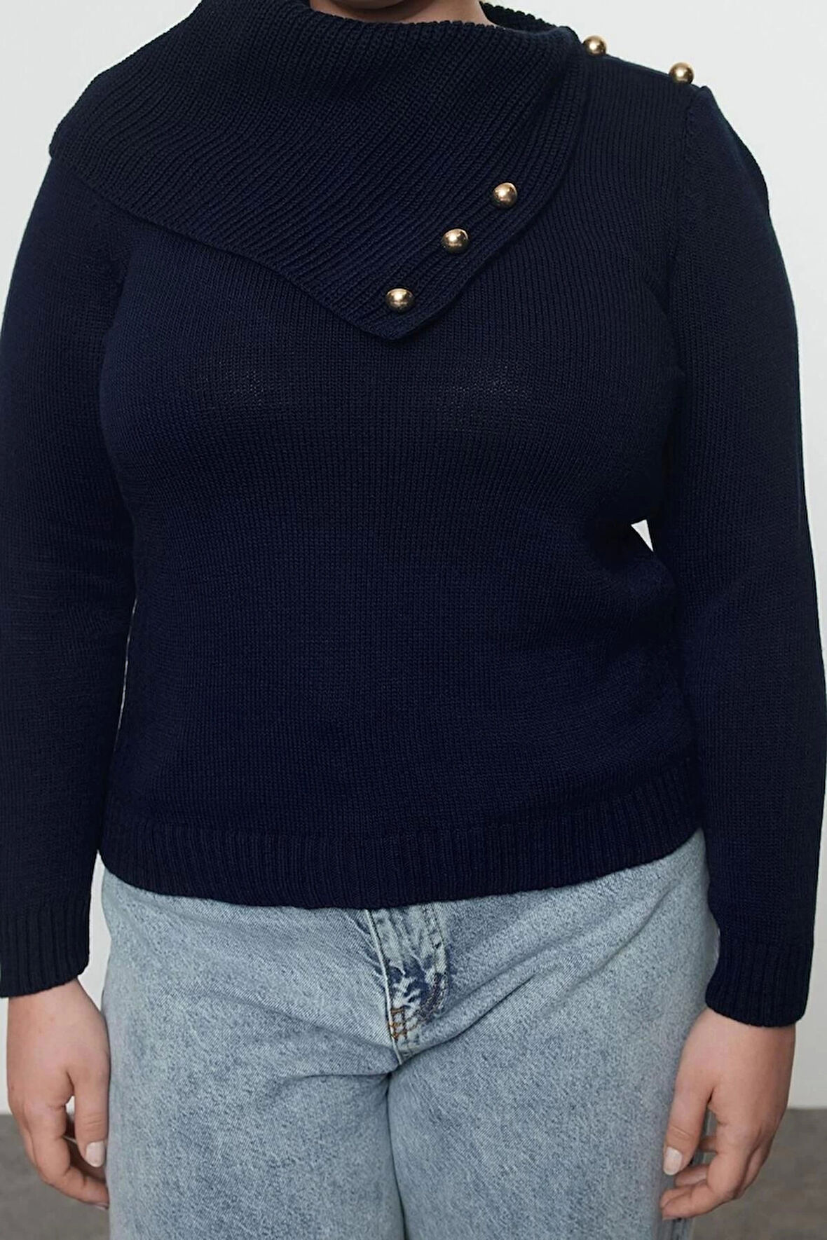 Kadın Büyük Beden Moda Şık Regular Balıkçı Yaka Uzun Kol Düz Geniş Balıkçı Yaka Düğmeli Triko Kazak