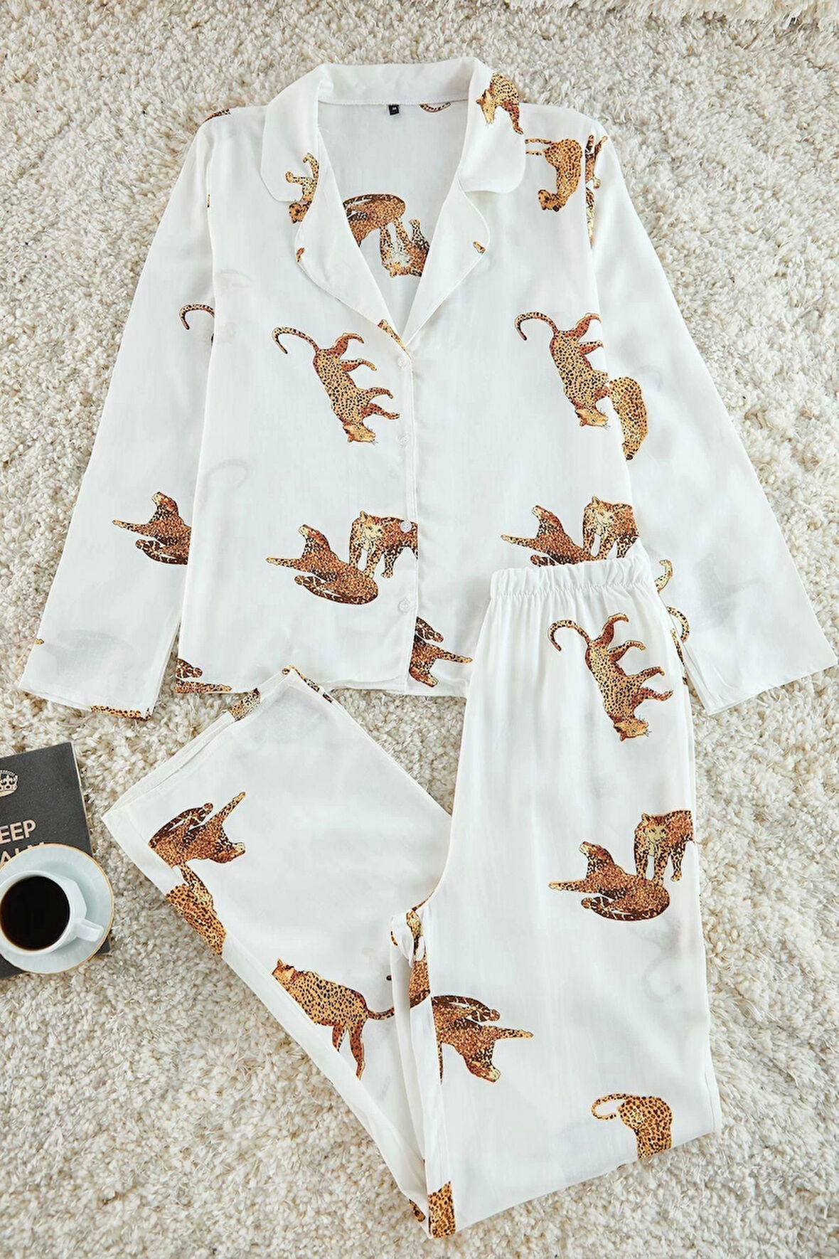 Kadın Moda Şık Gömlek Yaka Boru Paça Uzun Kol Kaplan Desenli Viskon Dokuma Pijama Takımı