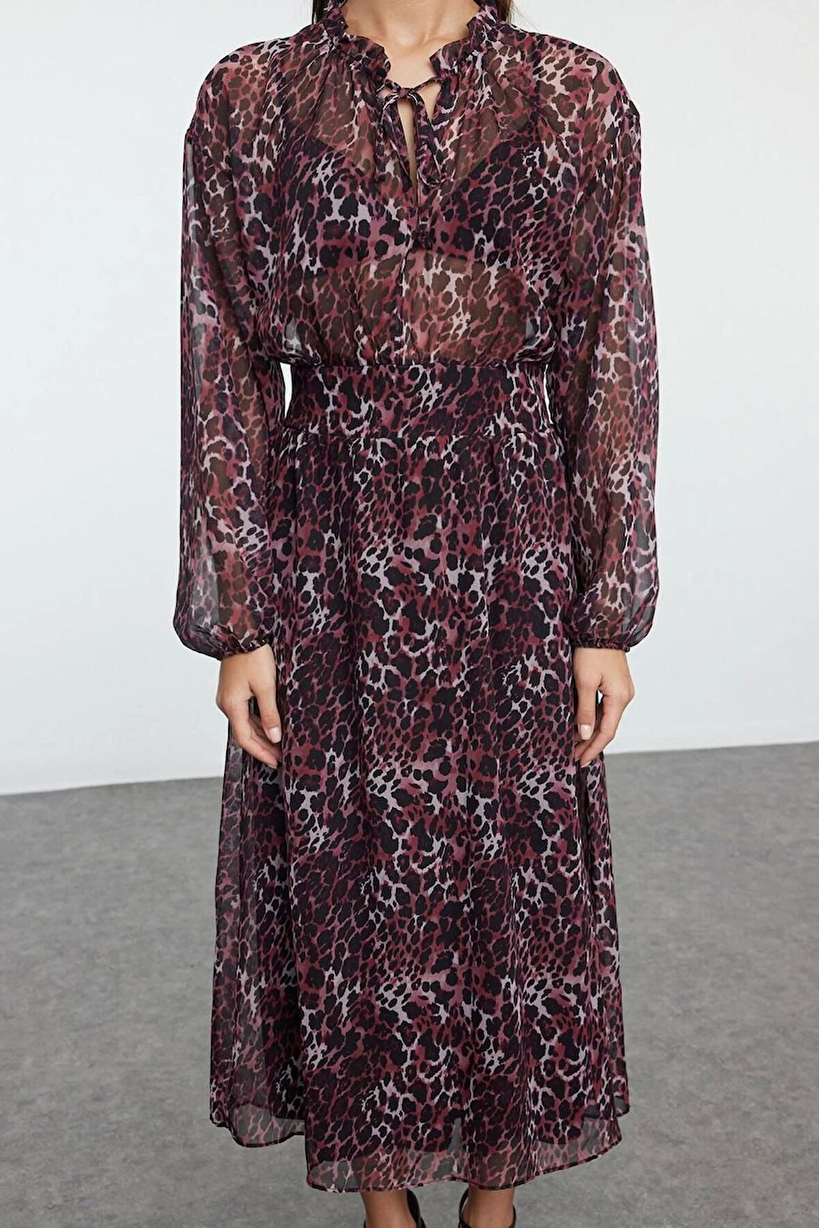 Kadın Midi Boy Bisiklet Yaka Regular Animal Desenli Eteği Belden Açılan Astarlı Dokuma Kışlık Elbise