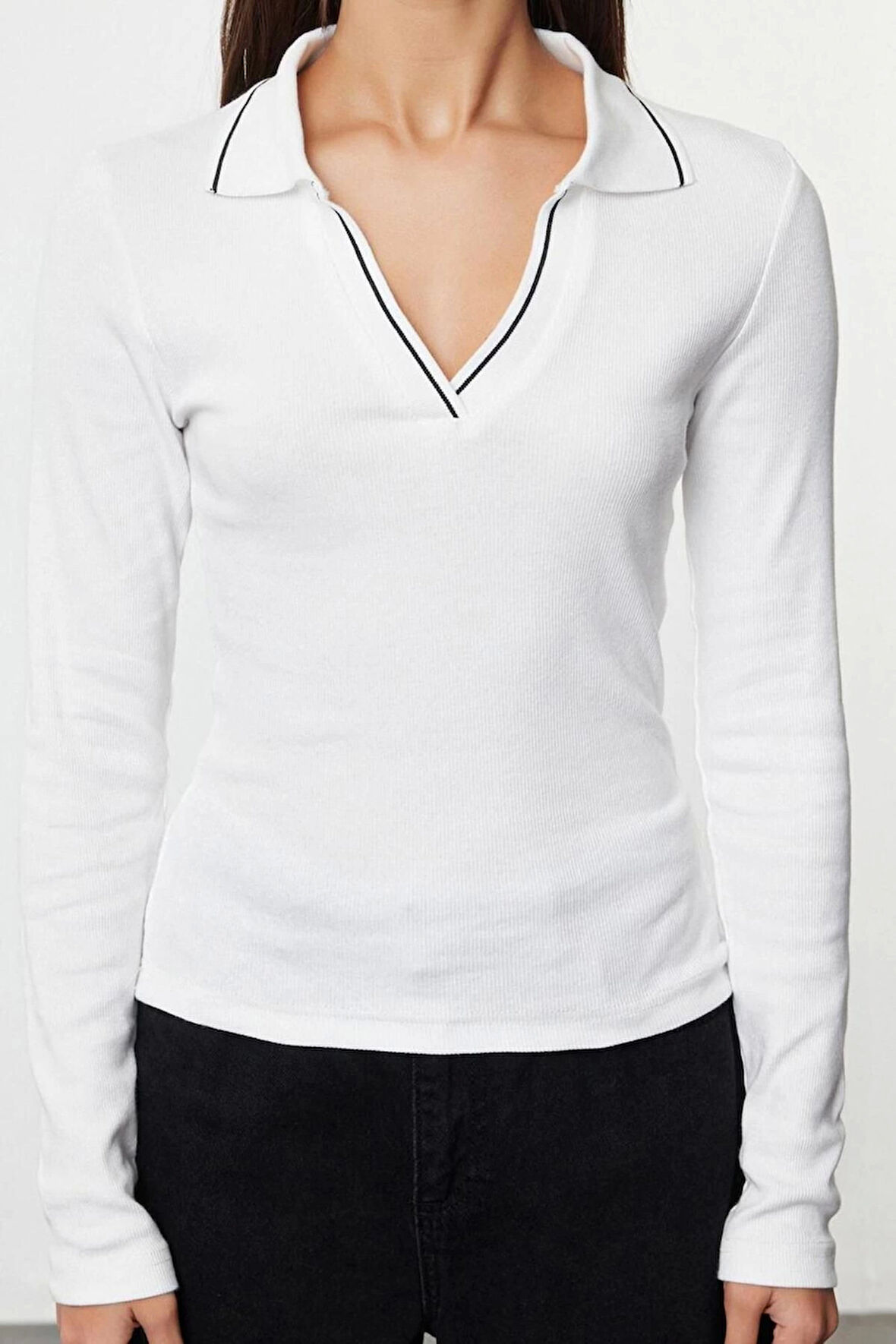 Kadın Regular Polo Yaka Slim Kalıp Örme Triko Yaka Detaylı Fitted Vücuda Oturan Fitilli Esnek Bluz