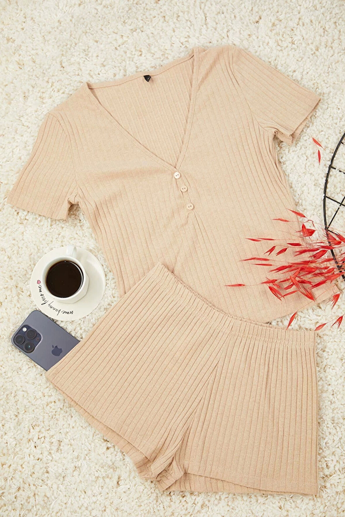 Kadın Moda Şık V Yaka Dar Paça Kısa Kol Düğme Detaylı Fitilli Örme Pijama Takımı