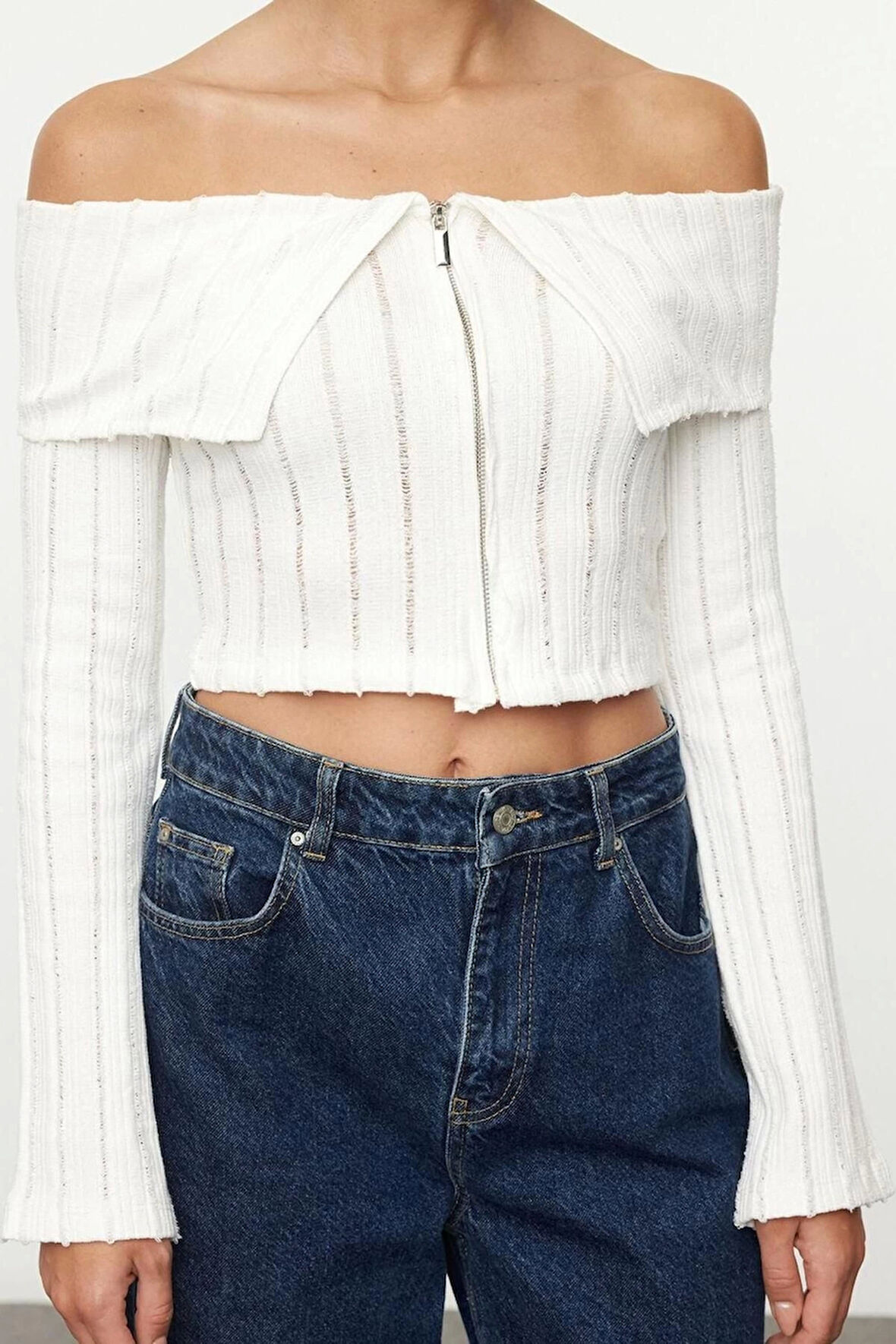 Kadın Moda Şık Crop Carmen Yaka Reglan Kol Regular Kalıp Örme Fermuar Detaylı Kısa Normal Kalıp Bluz