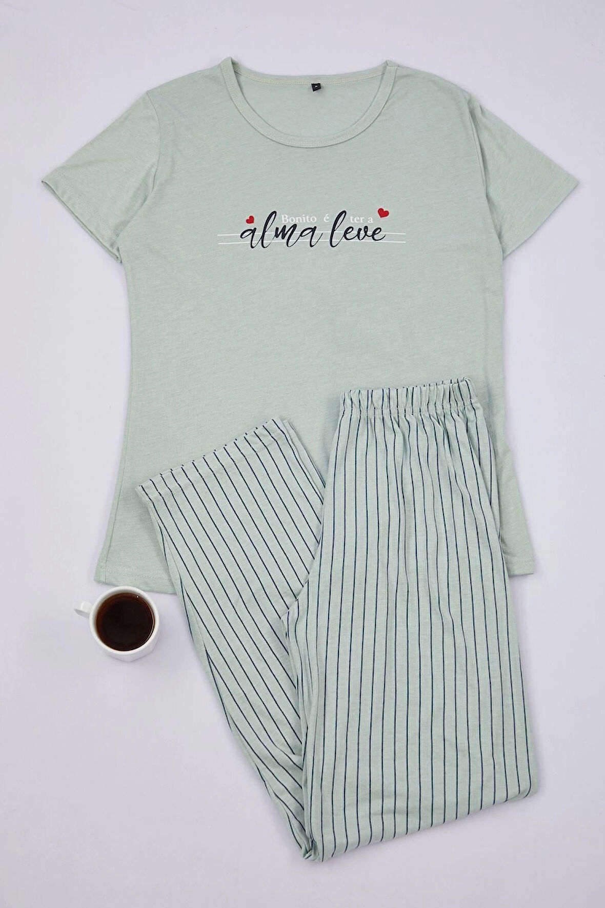 Kadın Moda Şık Bisiklet Yaka Boru Paça Kısa Kol Baskılı Çizgili Örme Pijama Takımı