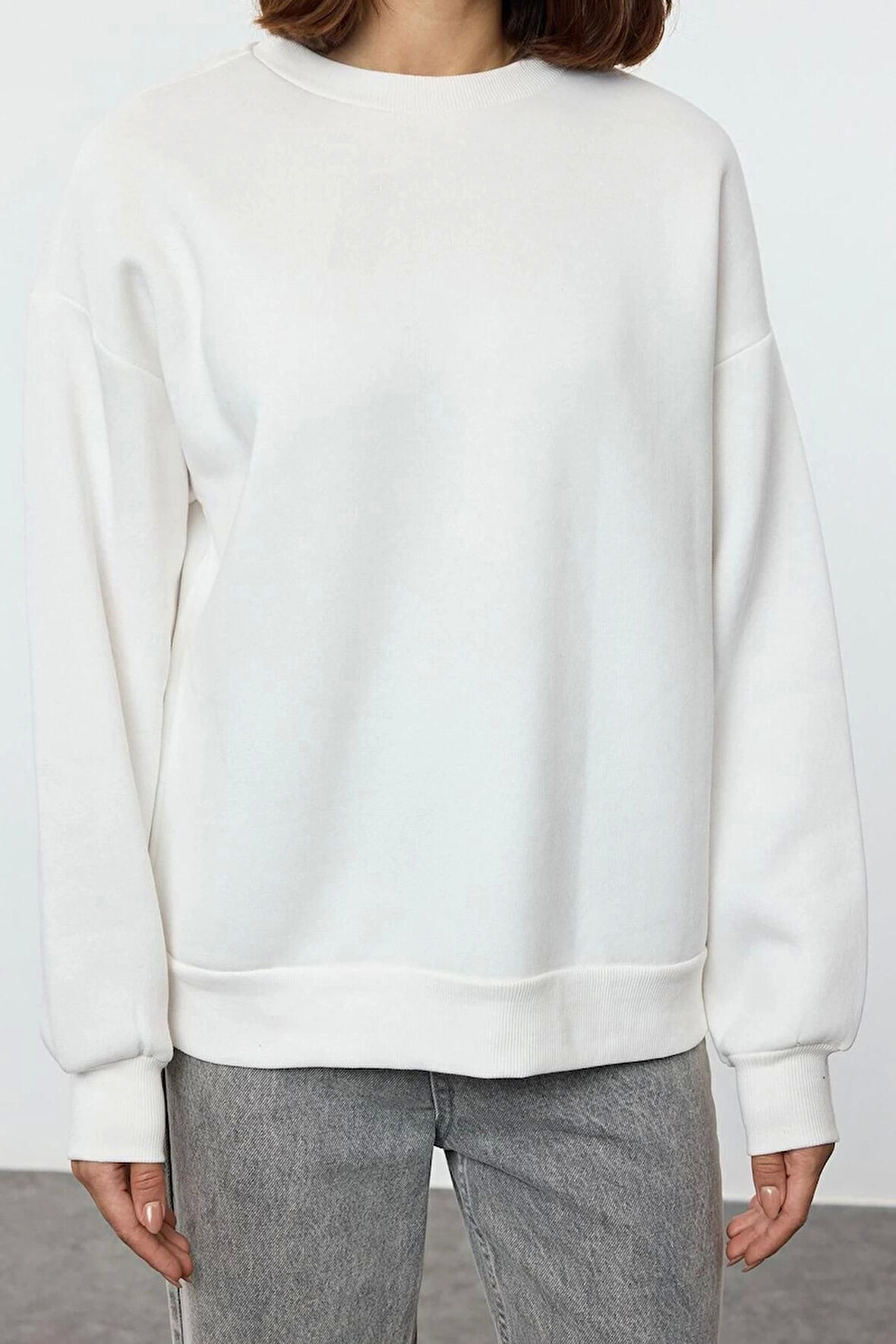 Kadın Moda Oversize Bisiklet Yaka Düşük Kol Uzun Rahat Kesim Basic Kalın İçi polarlı Örme Sweatshirt