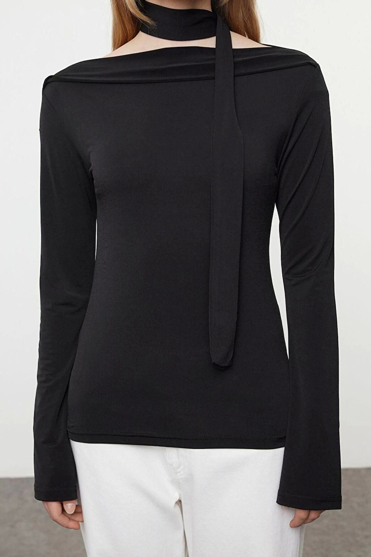 Kadın Şık Regular Carmen Yaka Düşük Kol Slim Kalıp Örme Şal Detaylı Fitted Vücuda Oturan Esnek Bluz