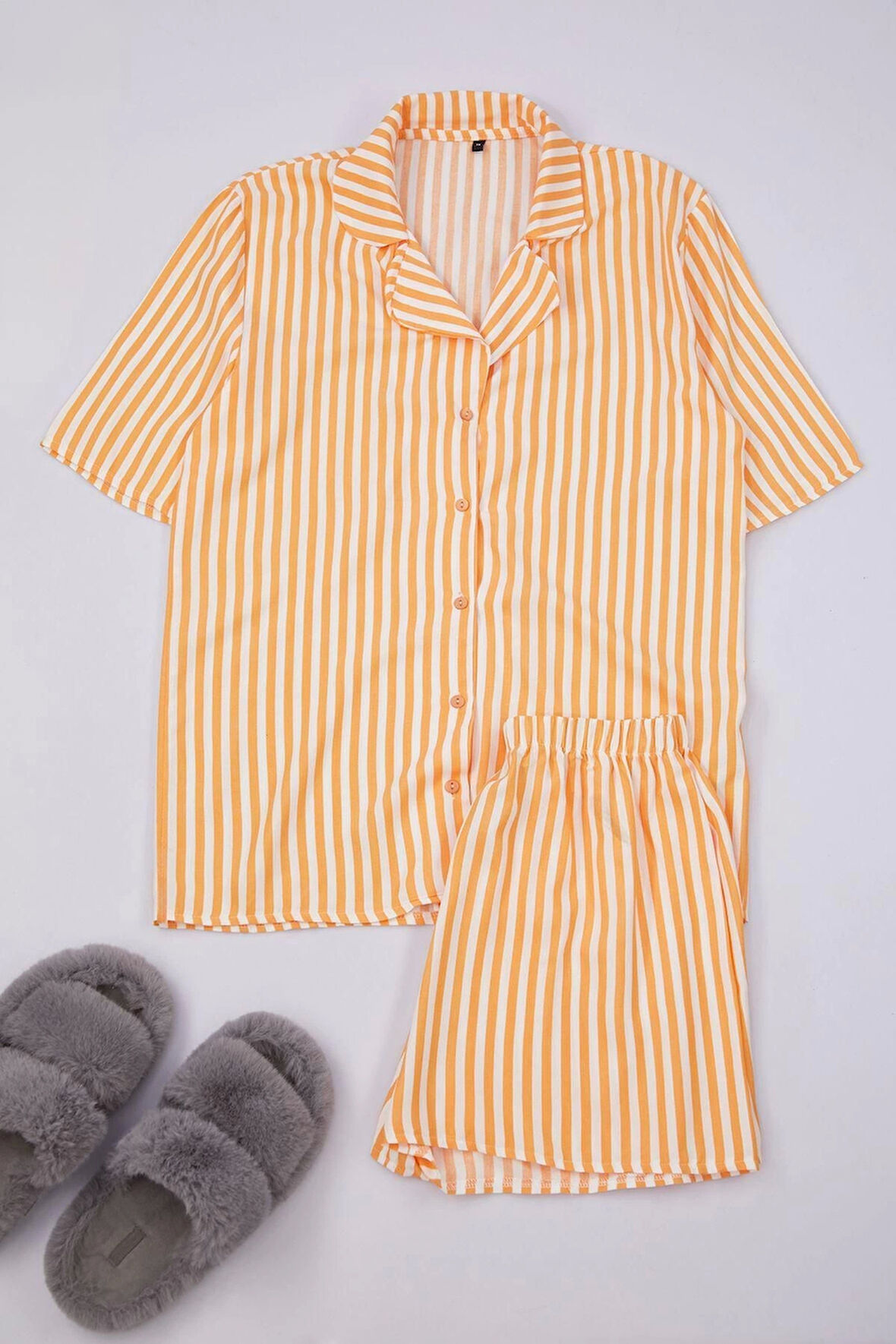Kadın Moda Şık Gömlek Yaka Boru Paça Kısa Kol Çizgili Viskon Üstü Geniş Kalıp Dokuma Pijama Takımı