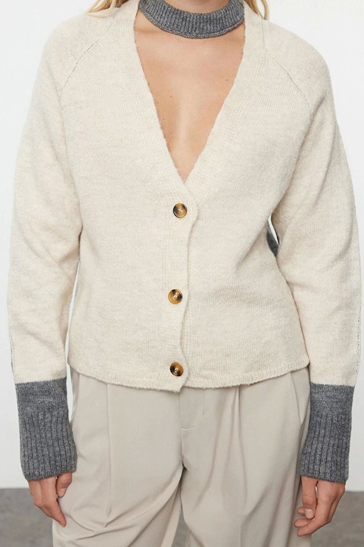 Kadın Moda Şık Regular V Yaka Regular Yumuşak Dokulu Renk Bloklu Triko Hırka