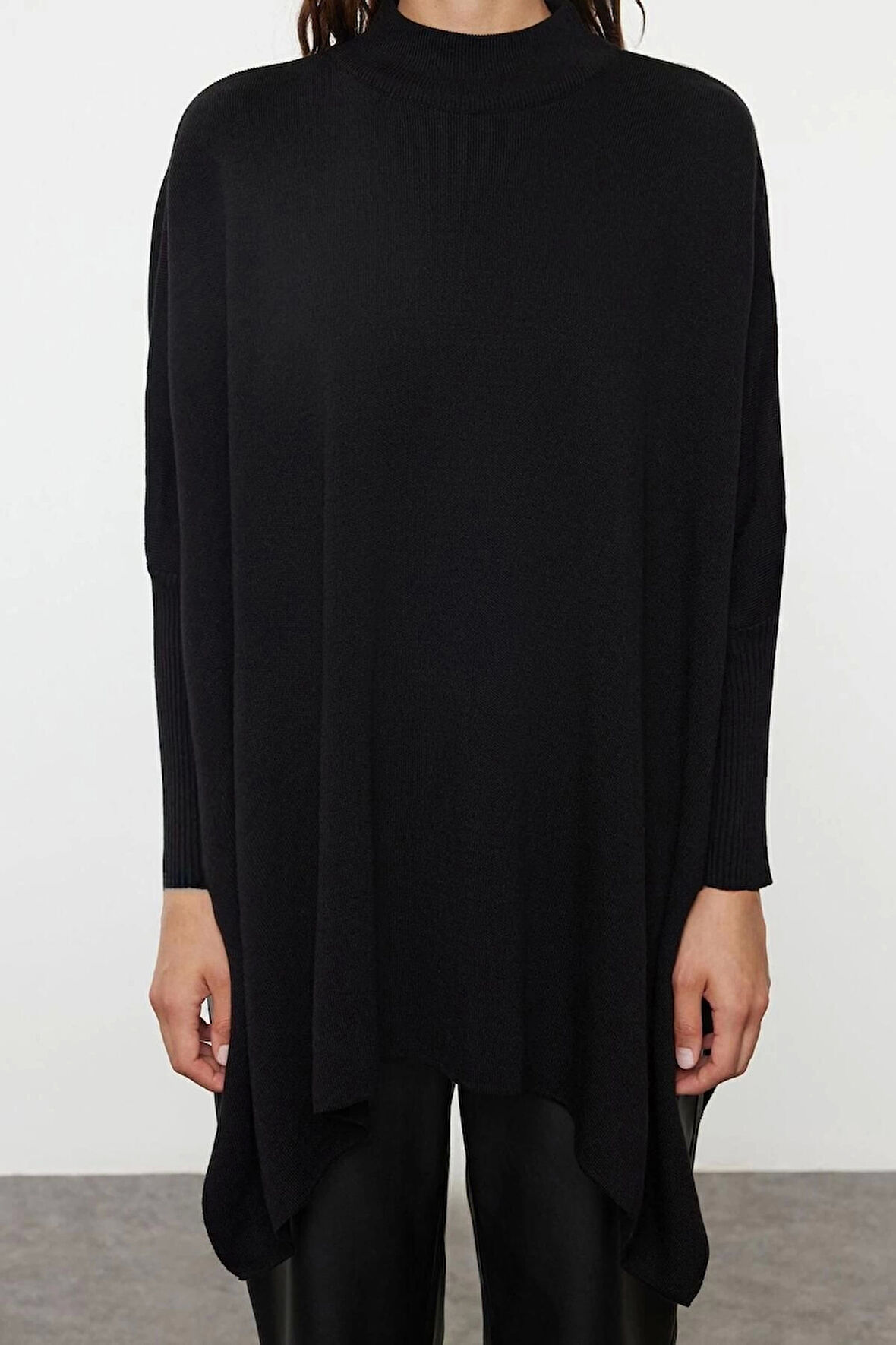 Kadın Moda Şık Bisiklet Yaka Standart Kol Regular Geniş Kalıp Dik Yaka Triko Kazak