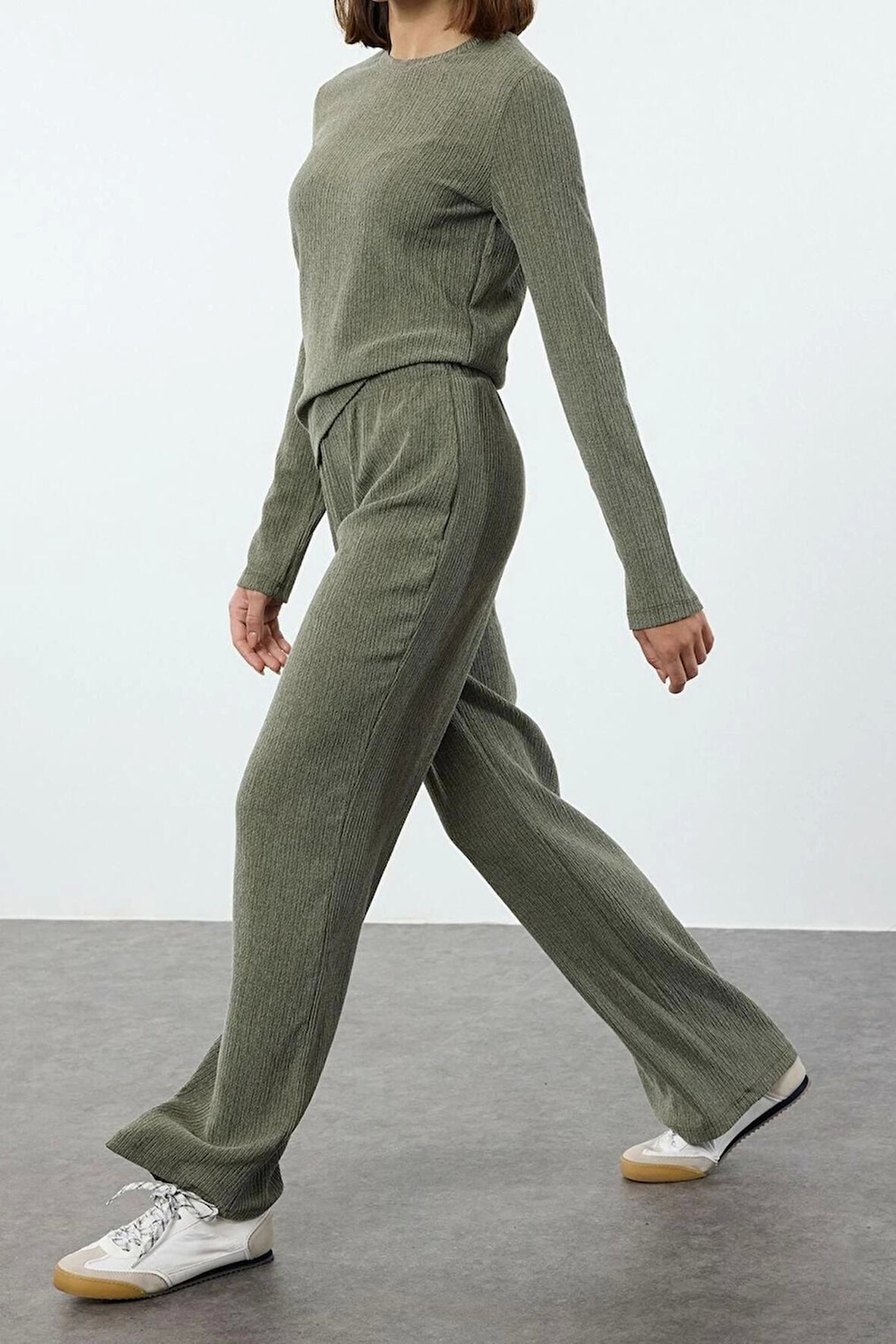 Kadın Moda Şık Geniş Paça Dik Yaka Büzgü Detaylı Normal Bel Wideleg Geniş Paça Örme Alt-Üst Takım