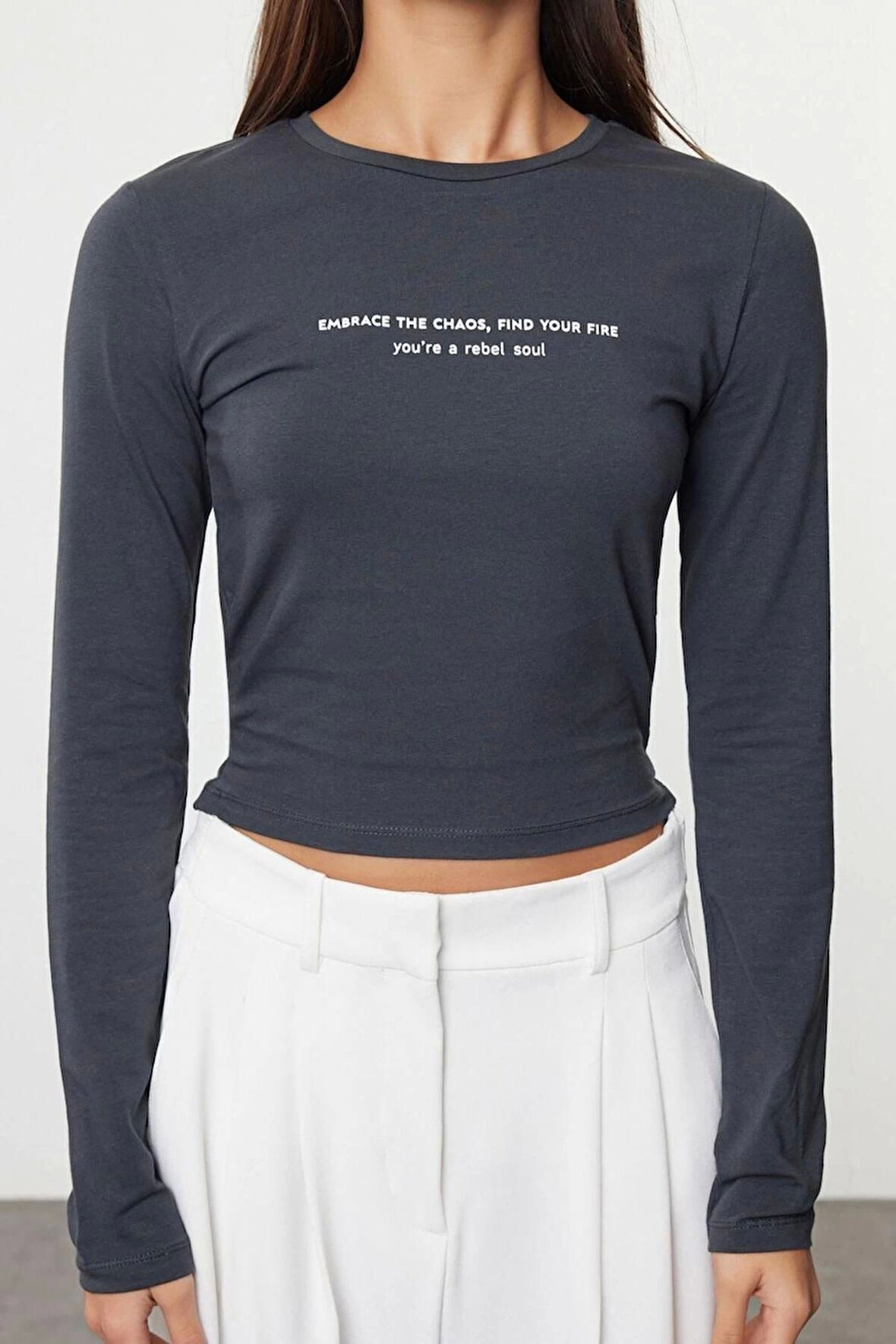 Kadın Moda Şık Üst Giyim Crop Bisiklet Yaka Slim Kalıp Örme Slogan Baskılı Vücuda Oturan Esnek Bluz