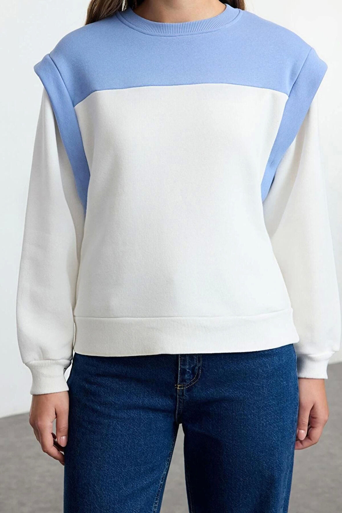 Kadın Moda Regular Bisiklet Yaka Düşük Kol Regular Kalın İçi Polarlı Normal Kalıp Örme Sweatshirt