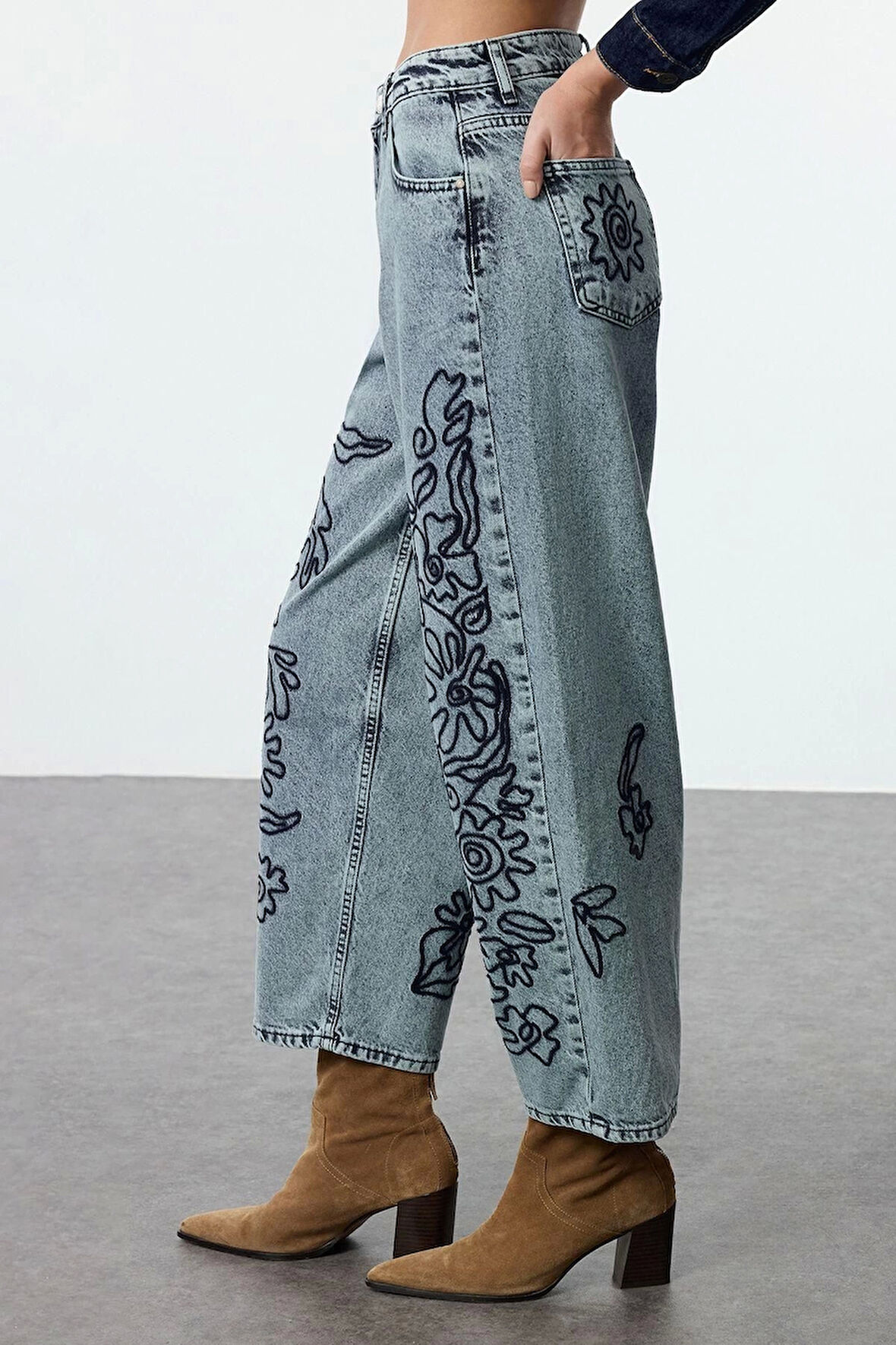 Kadın Moda Şık Kot Pantolon Geniş Paça Uzun Boy Denim Antrasit Nakışlı Yüksek Bel Balon Jeans