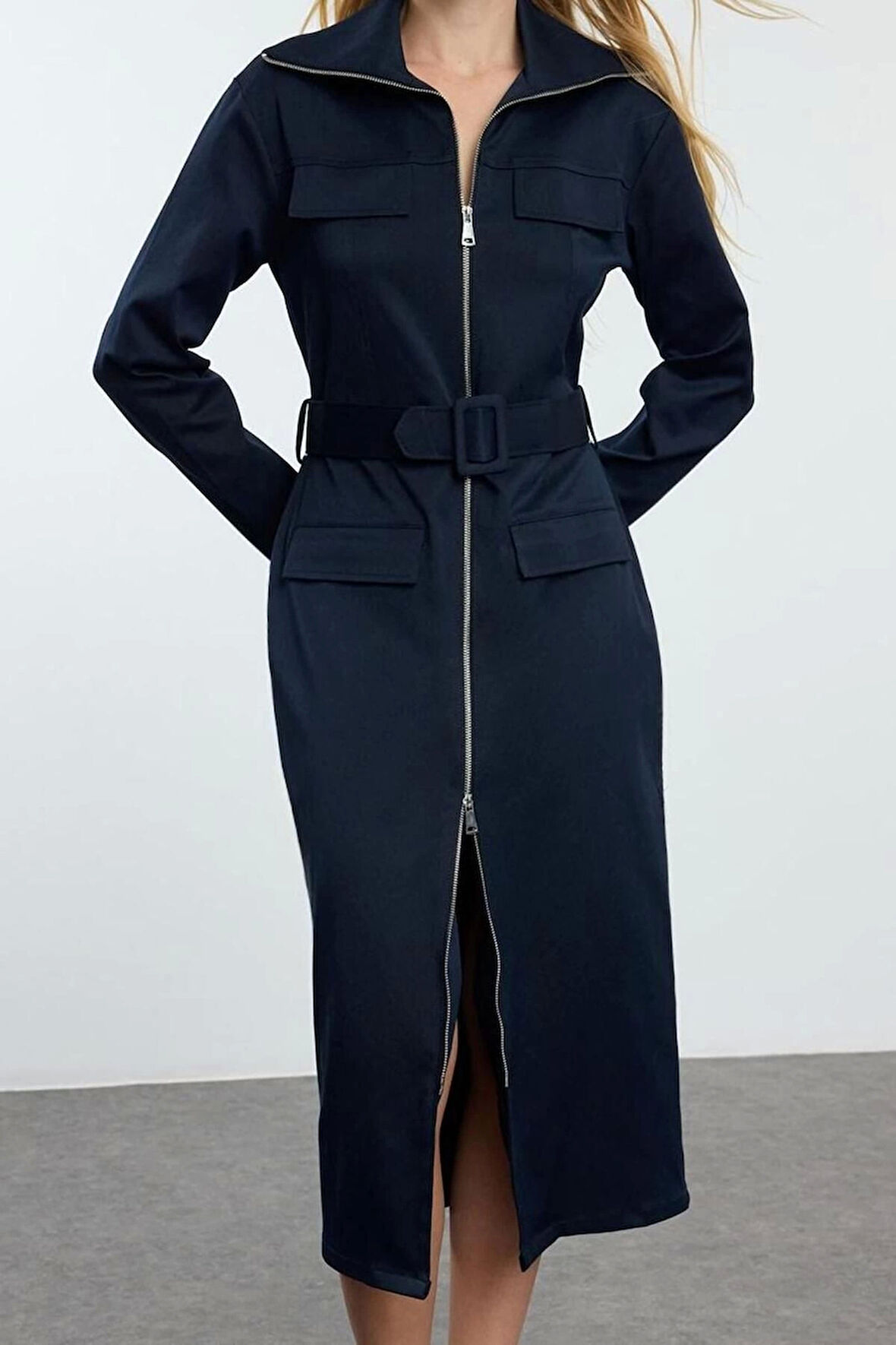 Kadın Moda Midi Boy Gömlek Yaka Regular Fermuarlı Cep Detaylı Gabardin Kumaş Dokuma Gömlek Elbise