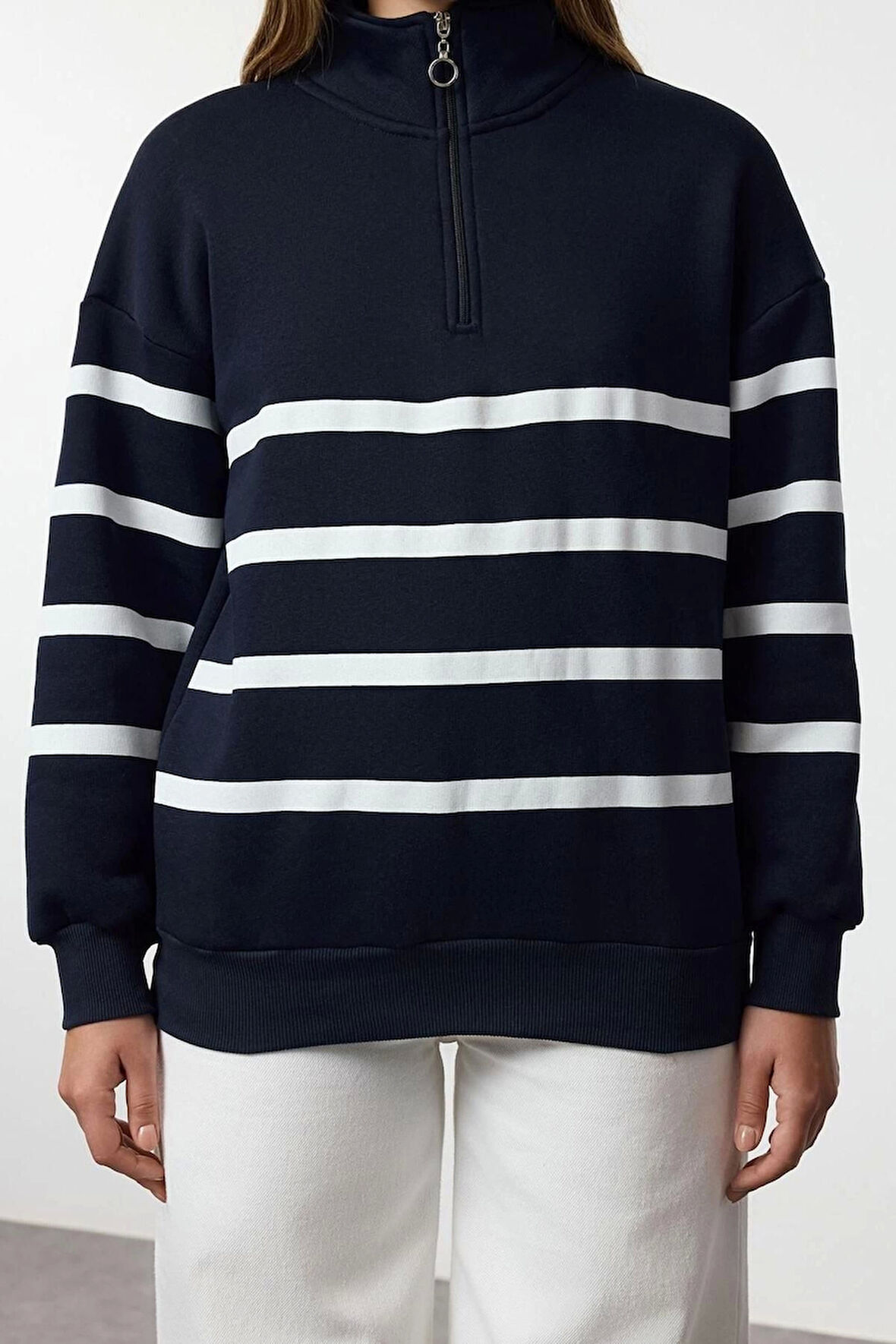 Kadın Fermuarlı Yaka Standart Kol Fermuar Detaylı Çizgili Normal Kalıp Örme Sweatshirt