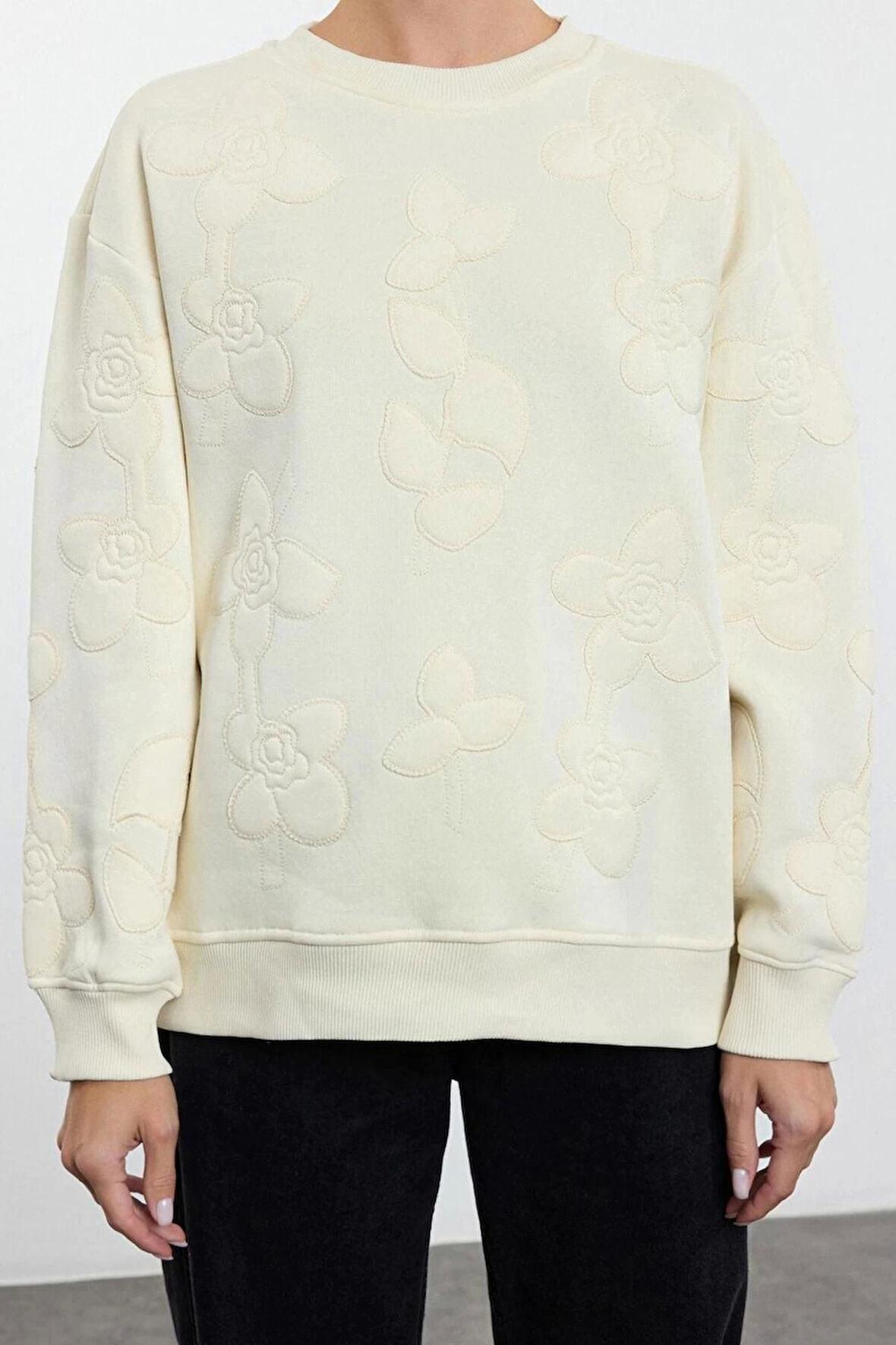 Kadın Moda Şık Bol Bisiklet Yaka Düşük Kol Uzun Nakışlı Normal Kalıp Örme Sweatshirt