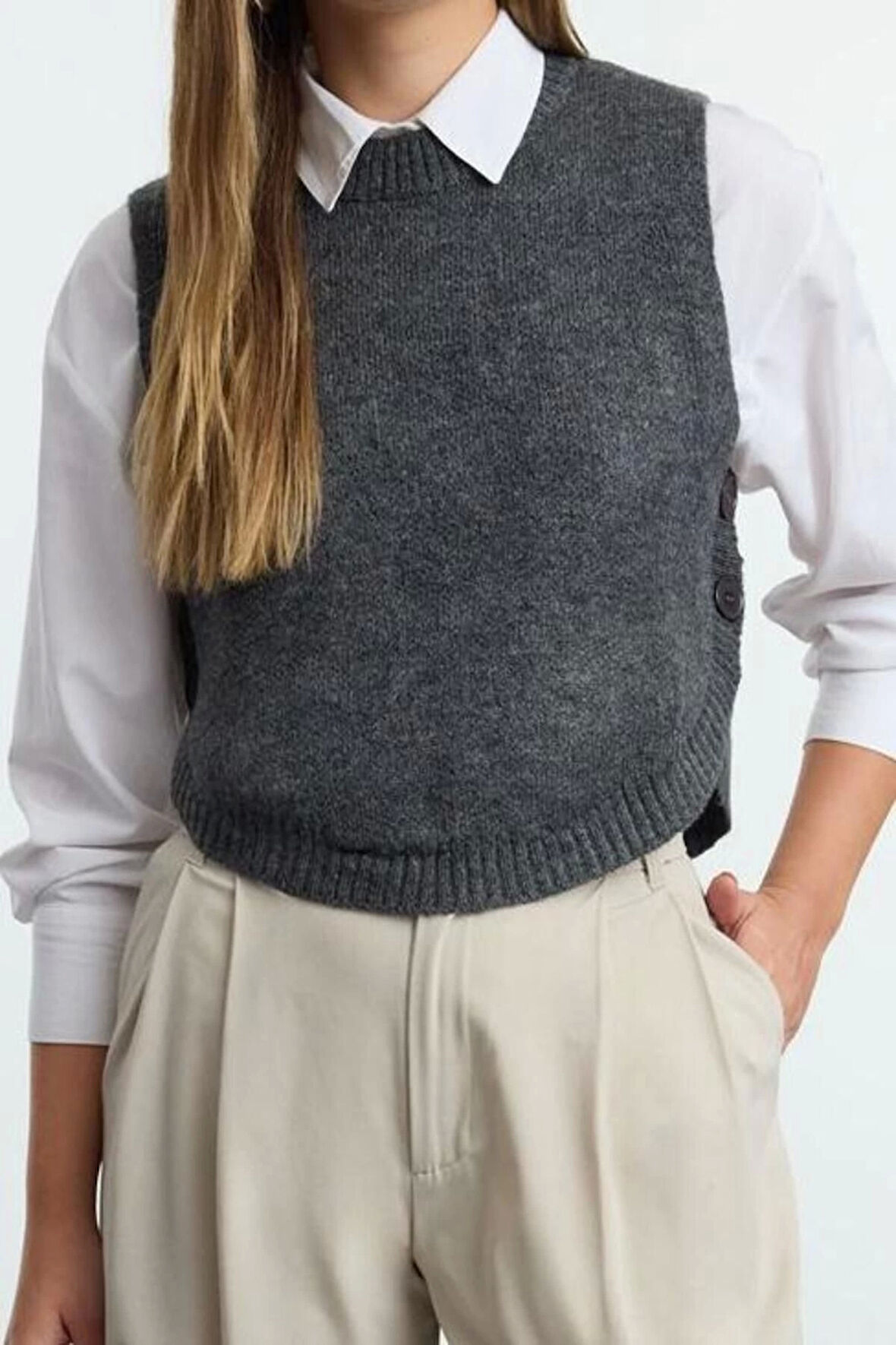 Kadın Moda Şık Bisiklet Yaka Standart Kol Crop Yumuşak Dokulu Düğmeli Triko Süveter