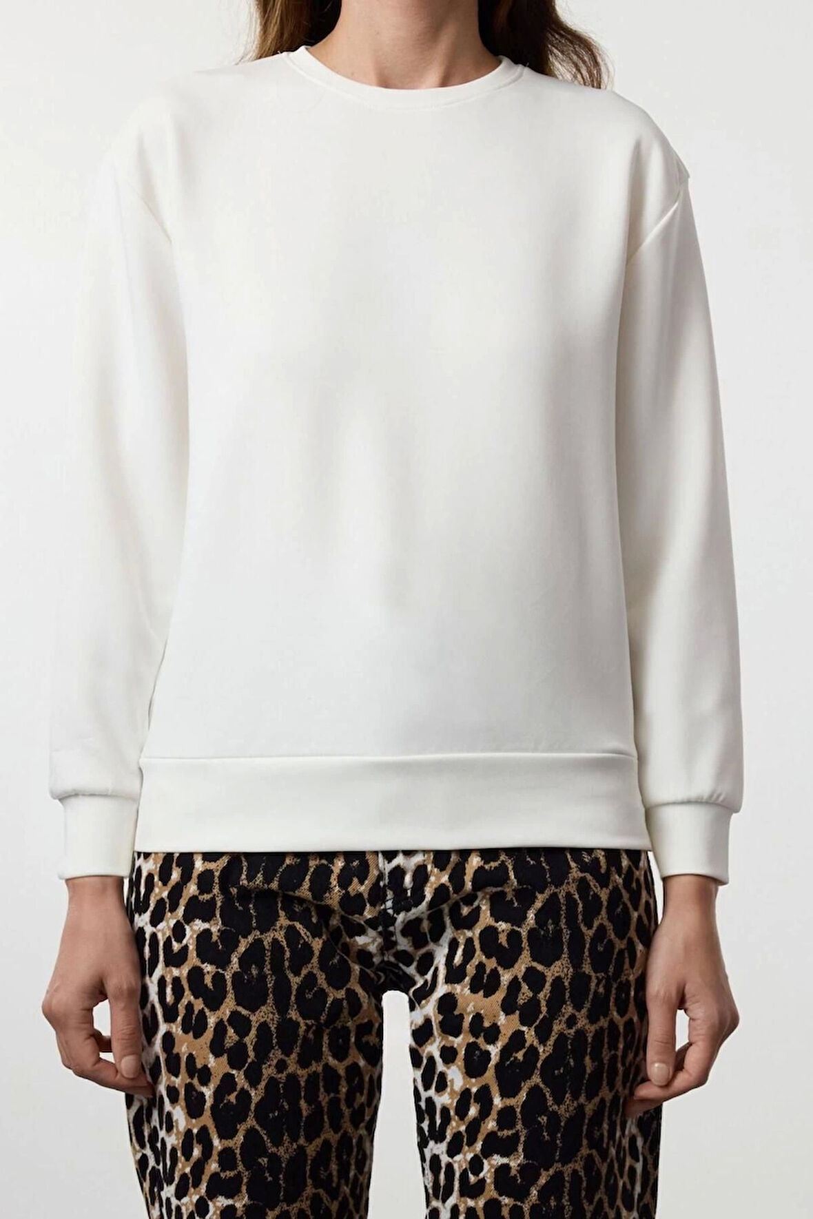 Kadın Oversize Bisiklet Yaka Uzun More Sustainable Geniş Kalıp Yumuşak Kumaşlı Örme Sweatshirt