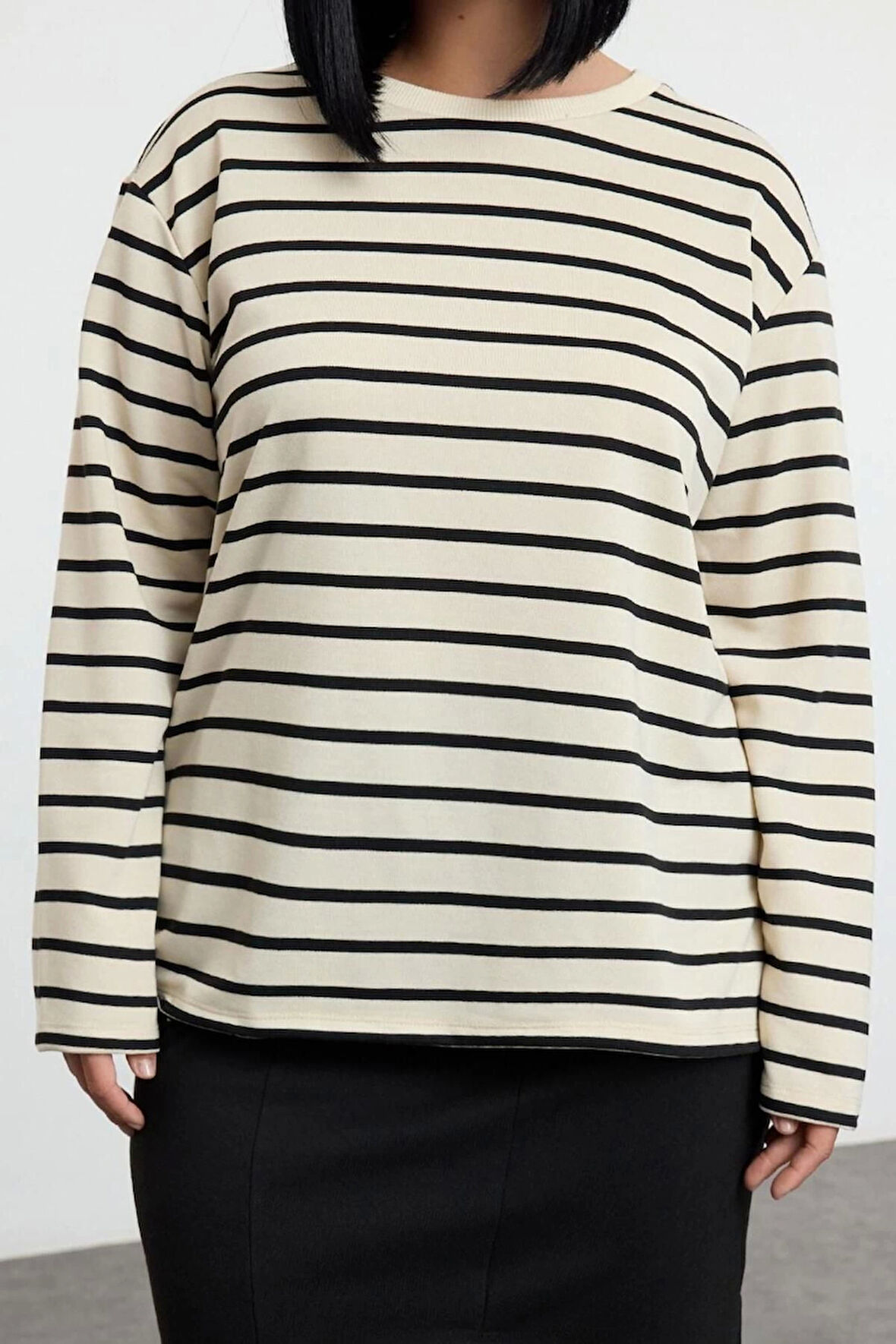 Kadın Büyük Beden Regular Bisiklet Yaka Standart Kol Regular Çizgili Normal Kalıp Örme Sweatshirt