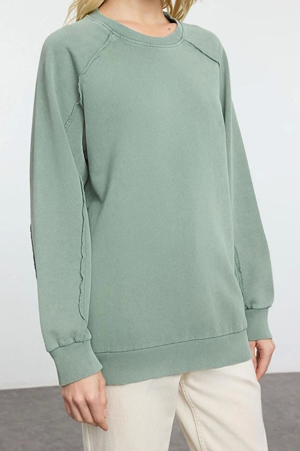 Kadın Moda Şık Regular Bisiklet Yaka Reglan Kol Regular Yıkamalı Normal Kalıp Örme Sweatshirt